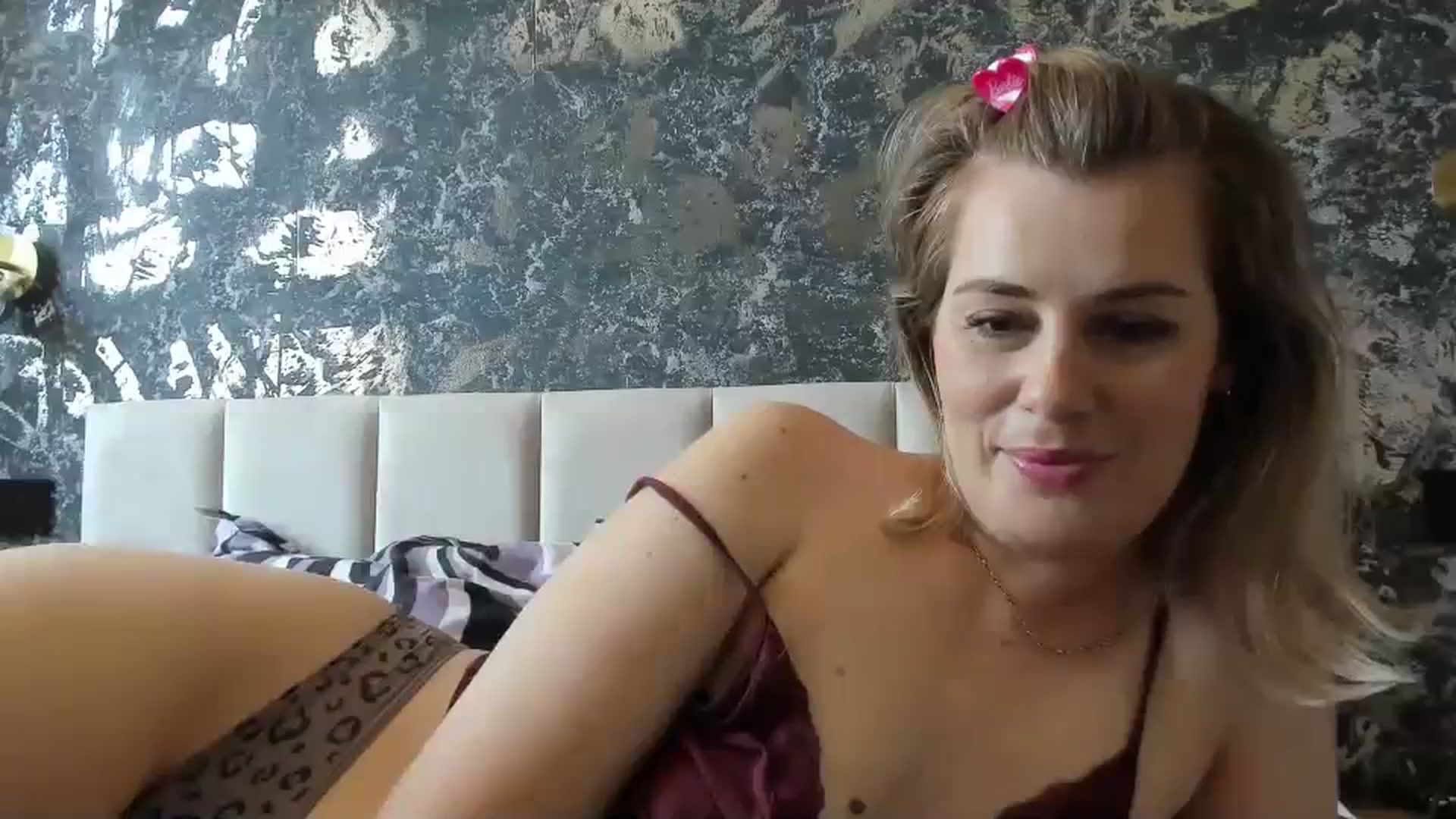 Gallery image thumbnail from PrettyWomen31's myfreecams stream on, 06/03/2025, 09:11 image 5 of 20