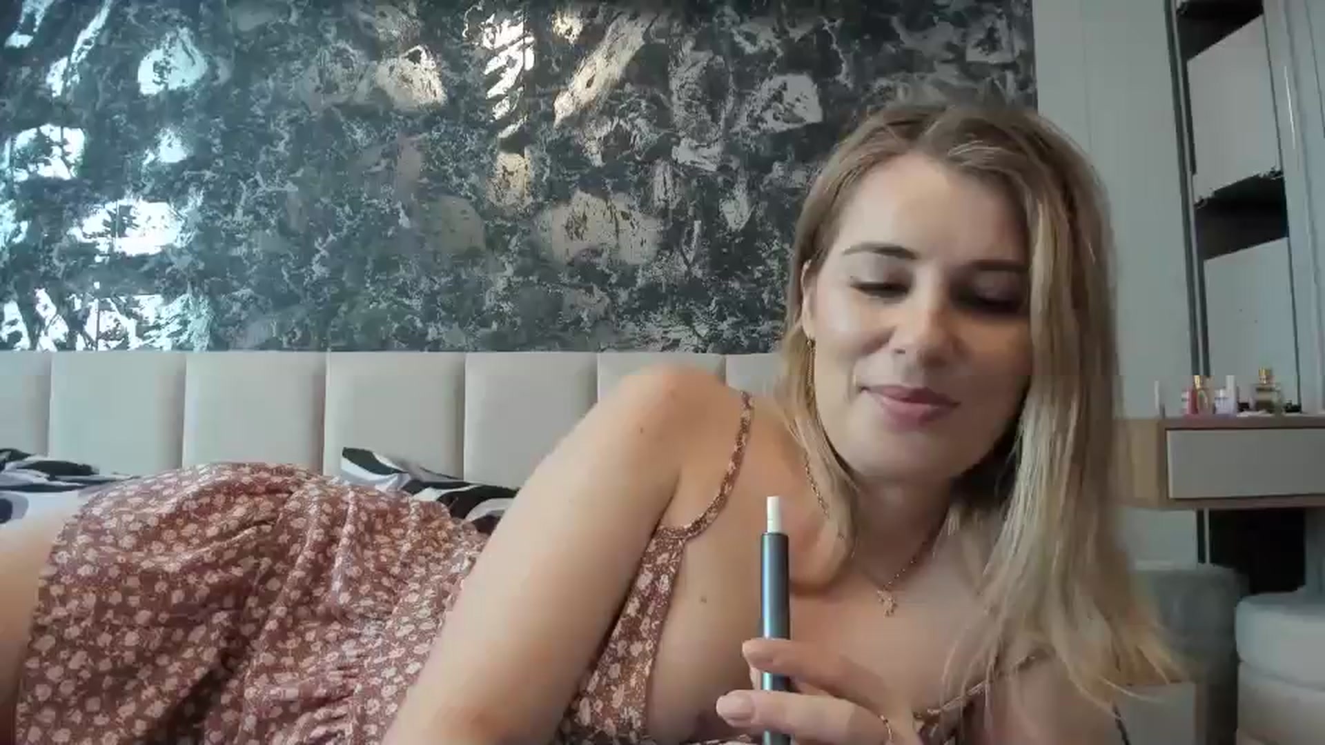 Gallery image thumbnail from PrettyWomen31's myfreecams stream on, 12/02/2025, 11:00 image 2 of 20