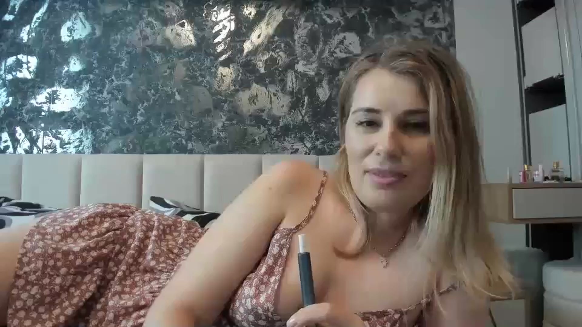 Gallery image thumbnail from PrettyWomen31's myfreecams stream on, 12/02/2025, 11:00 image 1 of 20