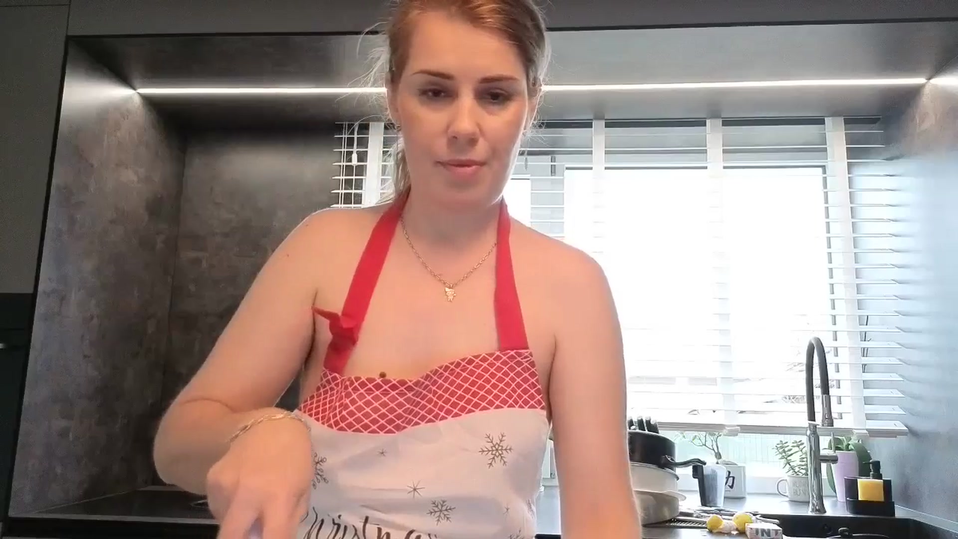 Gallery image thumbnail from PrettyWomen31's myfreecams stream on, 12/23/2025, 10:43 image 9 of 20