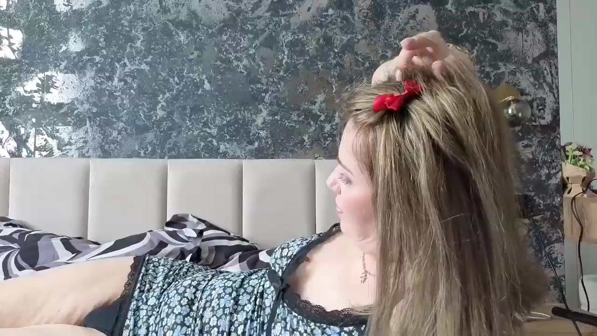 Gallery image thumbnail from PrettyWomen31's myfreecams stream on, 02/20/2026, 09:32 image 2 of 20