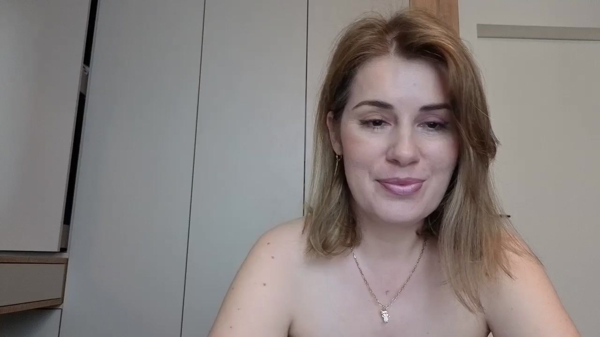 Gallery image thumbnail from PrettyWomen31's myfreecams stream on, 03/19/2026, 10:22 image 5 of 20