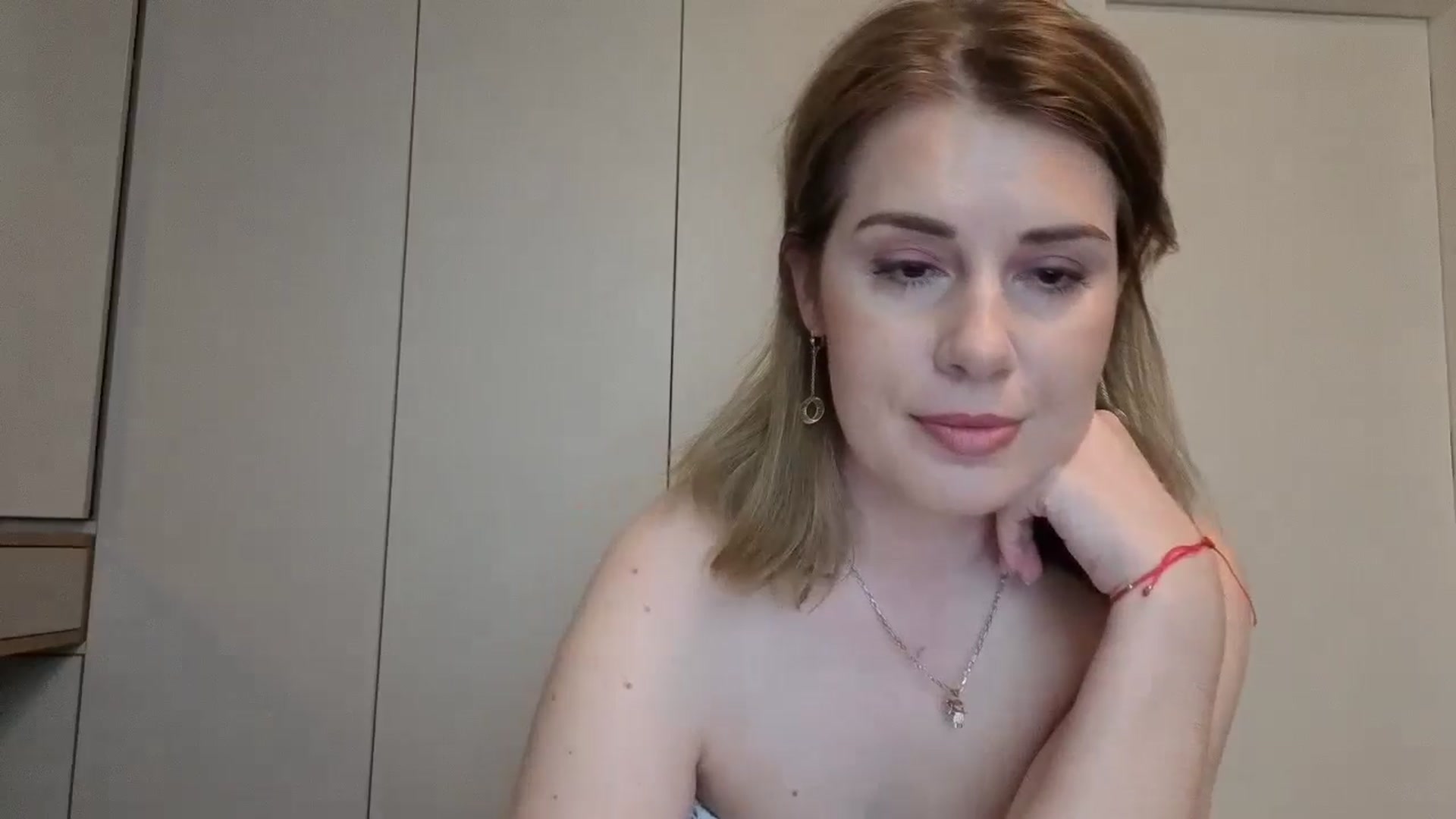 Gallery image thumbnail from PrettyWomen31's myfreecams stream on, 03/27/2026, 08:36 image 5 of 20