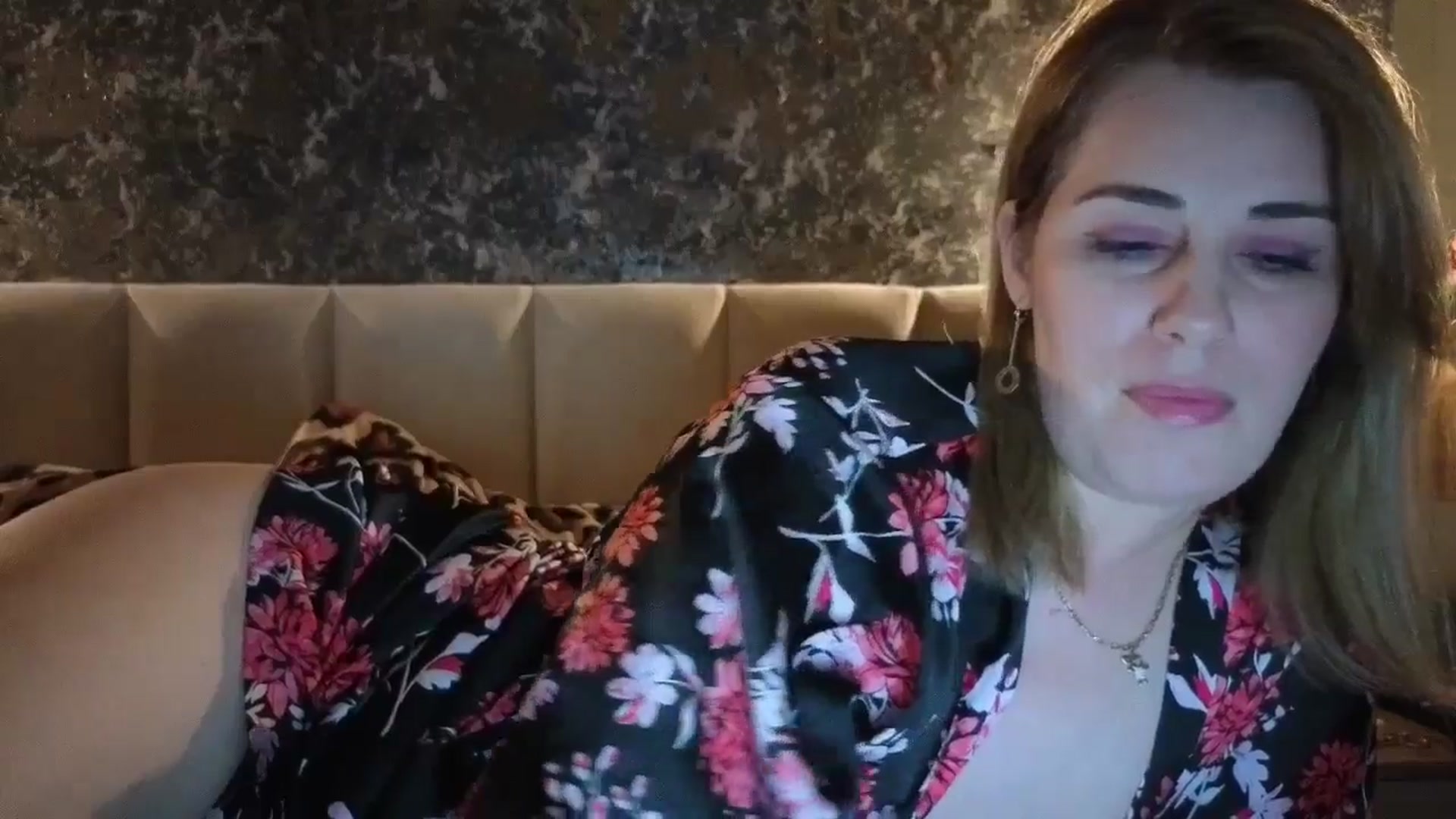 Gallery image thumbnail from PrettyWomen31's myfreecams stream on, 04/02/2026, 18:51 image 17 of 20