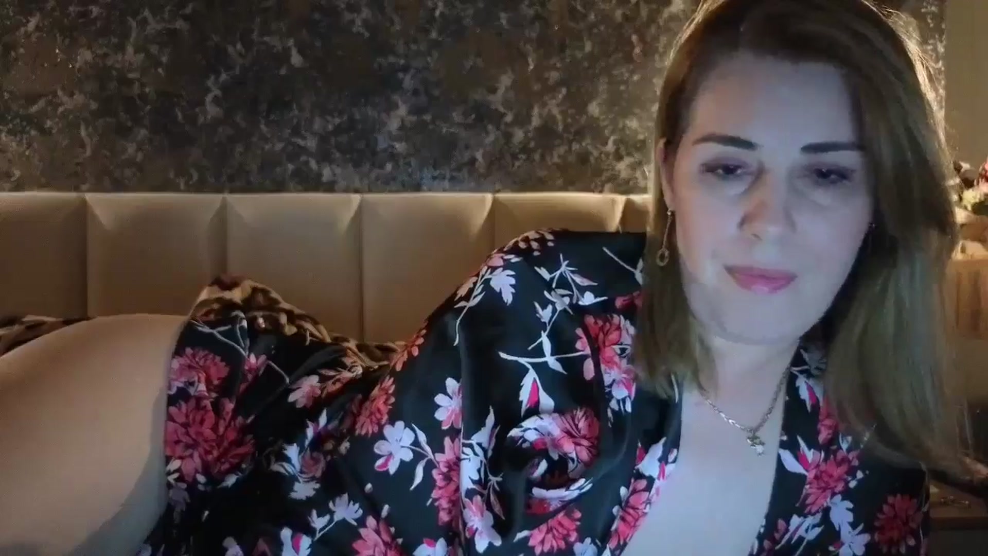 Gallery image thumbnail from PrettyWomen31's myfreecams stream on, 04/02/2026, 18:51 image 8 of 20
