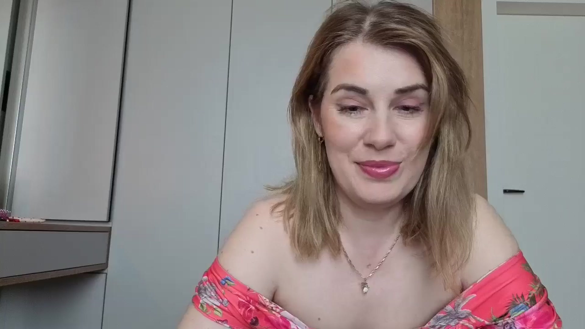 Gallery image thumbnail from PrettyWomen31's myfreecams stream on, 04/23/2026, 09:37 image 6 of 20
