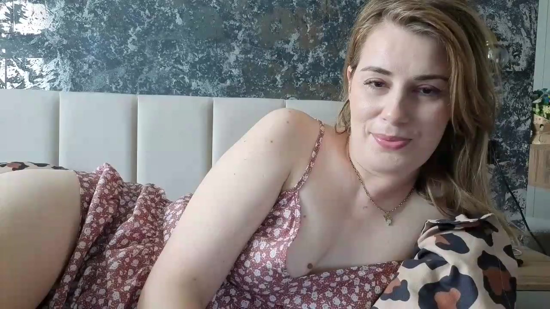 Gallery image thumbnail from PrettyWomen31's myfreecams stream on, 05/13/2026, 09:10 image 9 of 20