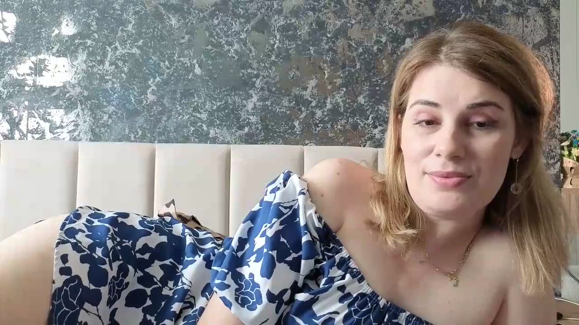 Gallery image thumbnail from PrettyWomen31's myfreecams stream on, 05/14/2026, 09:02 image 8 of 20