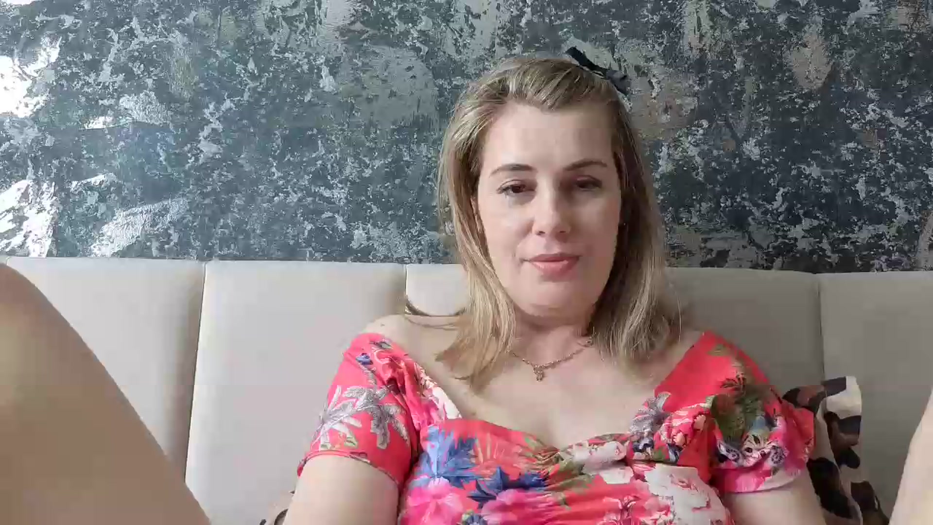 Gallery image thumbnail from PrettyWomen31's myfreecams stream on, 05/19/2026, 09:06 image 19 of 20