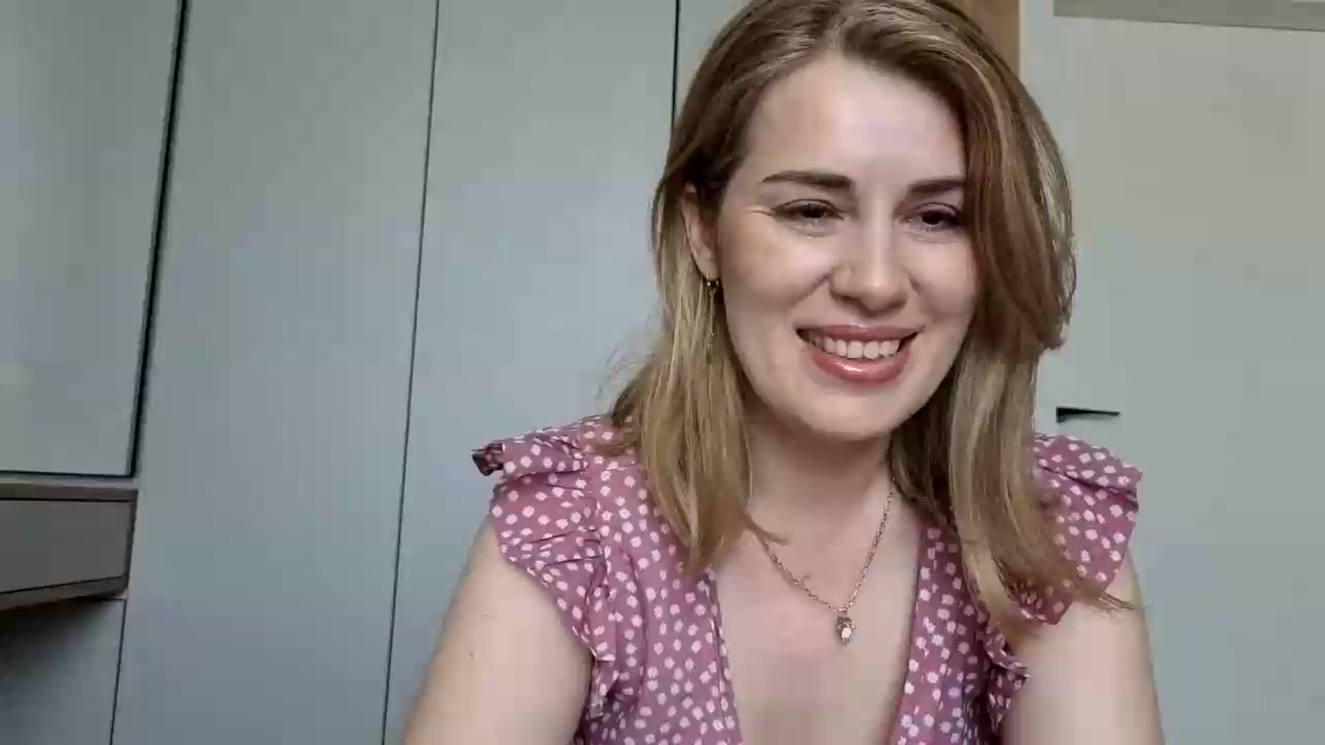 Gallery image thumbnail from PrettyWomen31's myfreecams stream on, 05/25/2026, 07:42 image 1 of 20