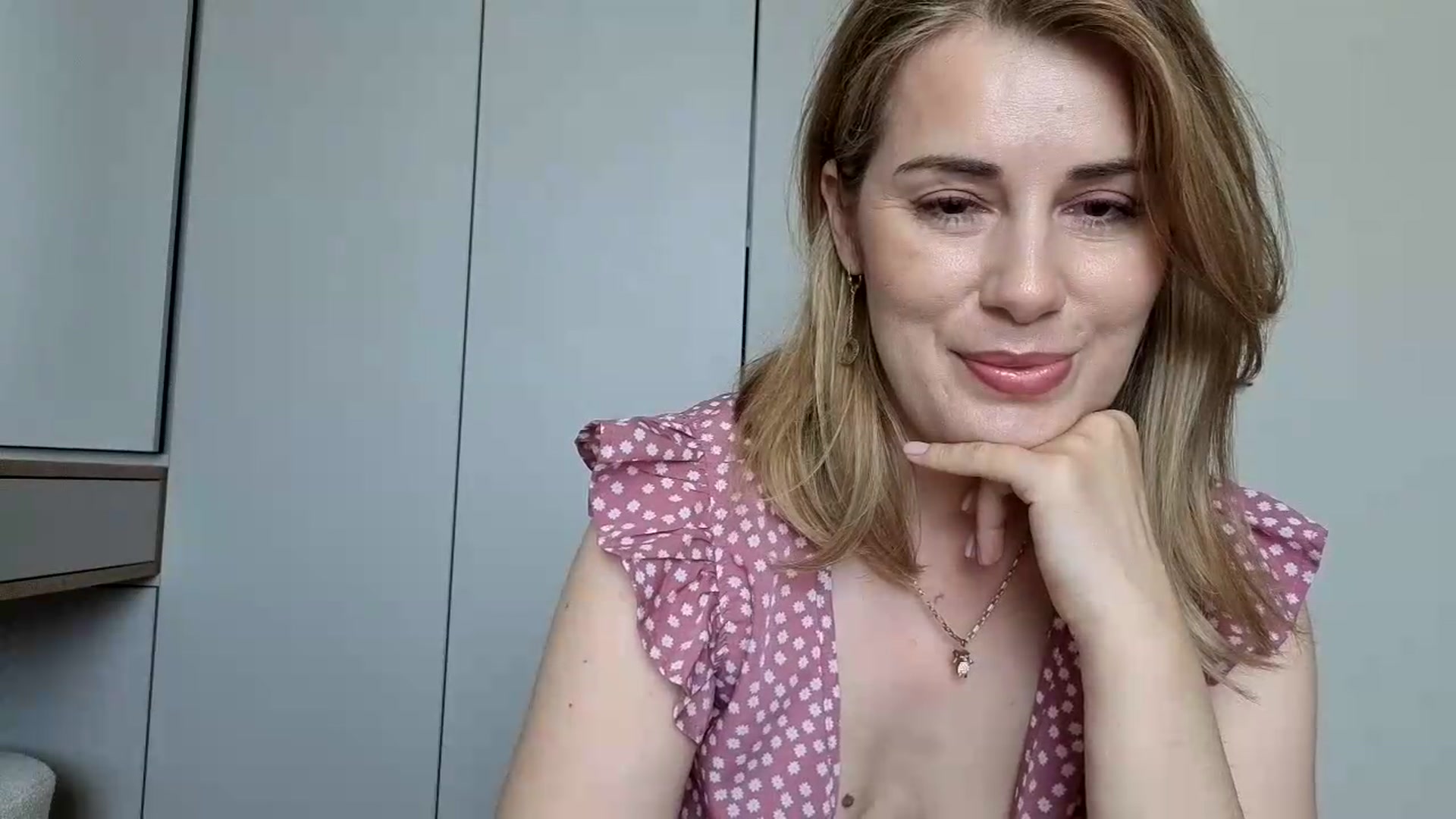 Gallery image thumbnail from PrettyWomen31's myfreecams stream on, 05/25/2026, 07:42 image 9 of 20