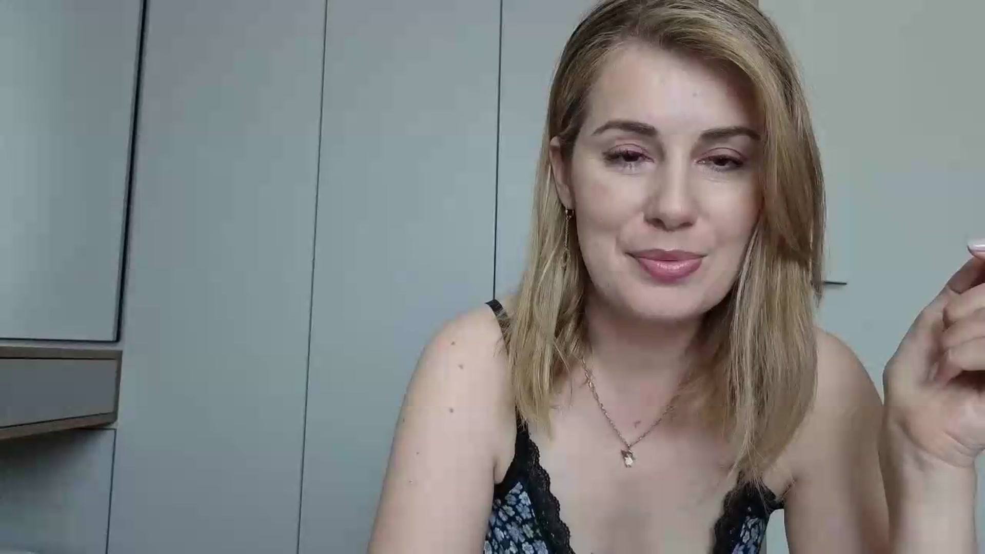 Gallery image thumbnail from PrettyWomen31's myfreecams stream on, 06/03/2026, 09:36 image 7 of 20