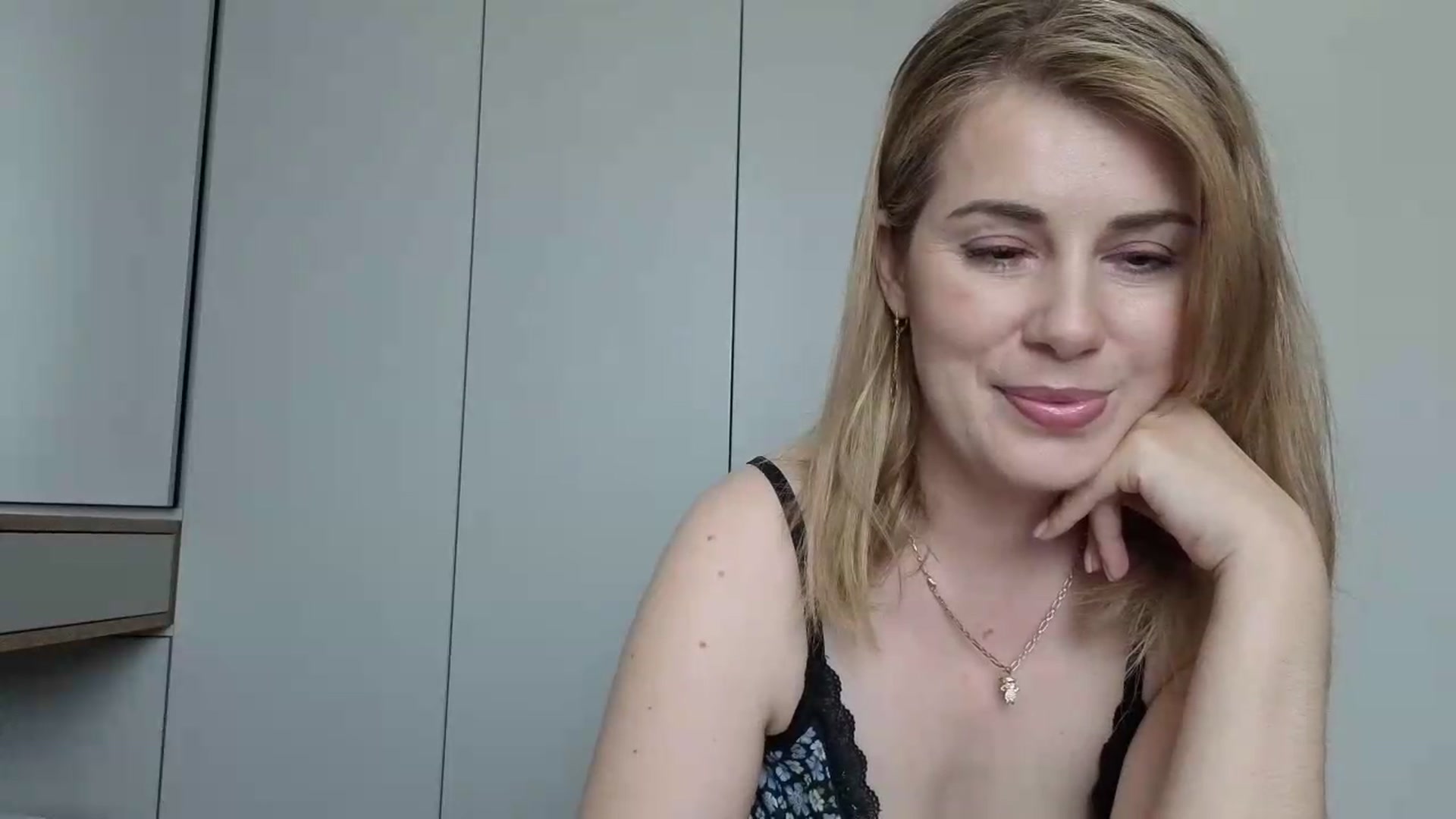 Gallery image thumbnail from PrettyWomen31's myfreecams stream on, 06/03/2026, 09:36 image 6 of 20