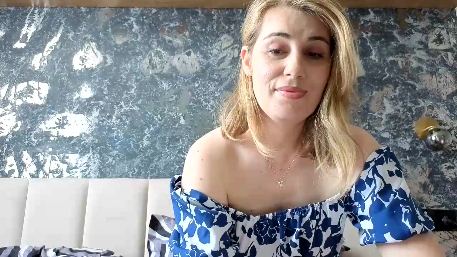 Gallery image thumbnail from PrettyWomen31's myfreecams stream on, 06/19/2026, 09:12 image 17 of 20