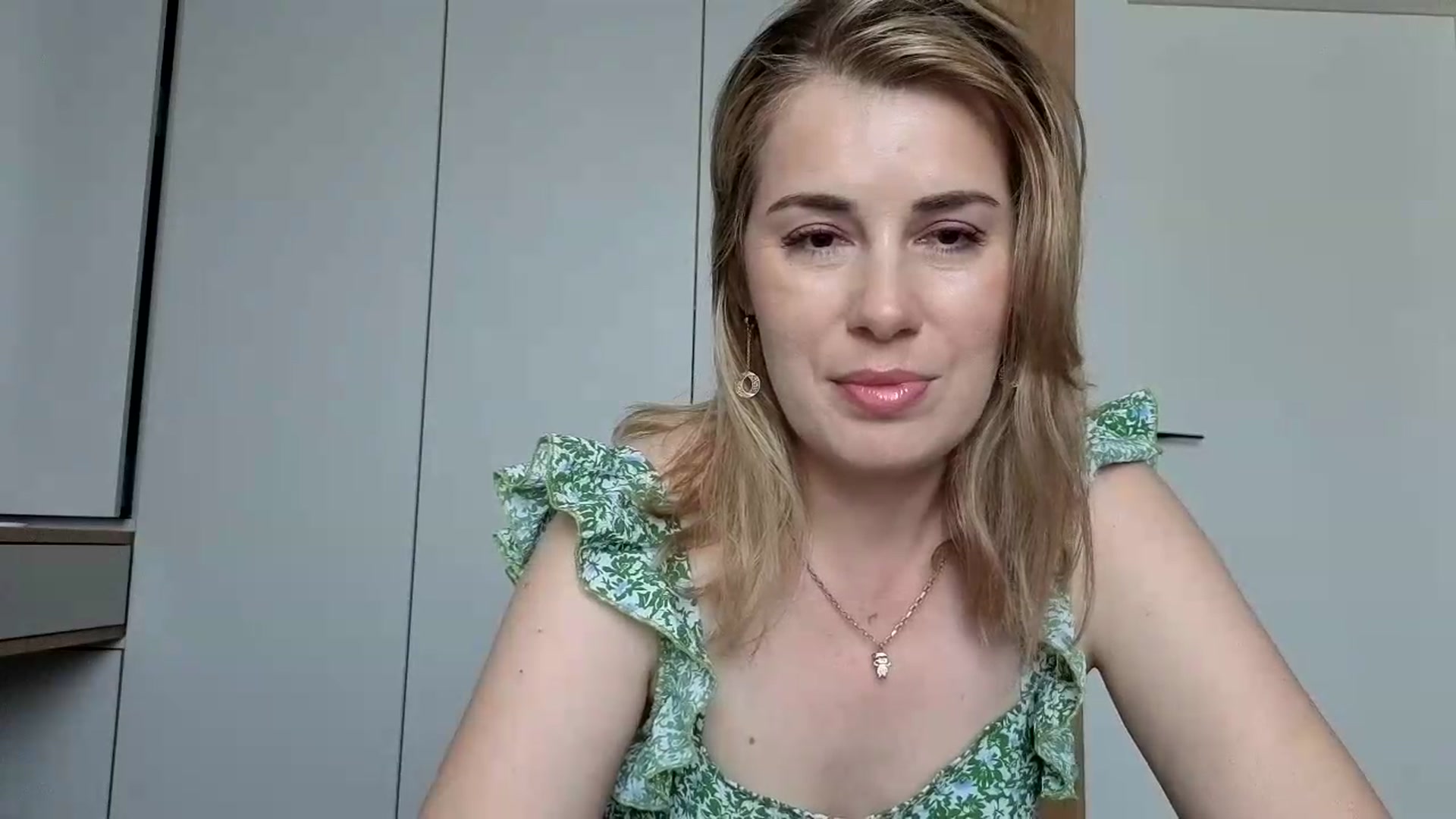 Gallery image thumbnail from PrettyWomen31's myfreecams stream on, 06/22/2026, 08:17 image 2 of 20