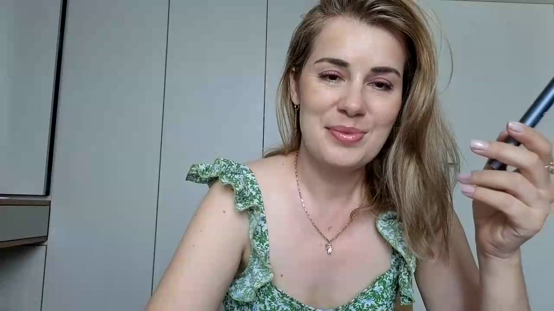 Gallery image thumbnail from PrettyWomen31's myfreecams stream on, 06/22/2026, 08:17 image 4 of 20