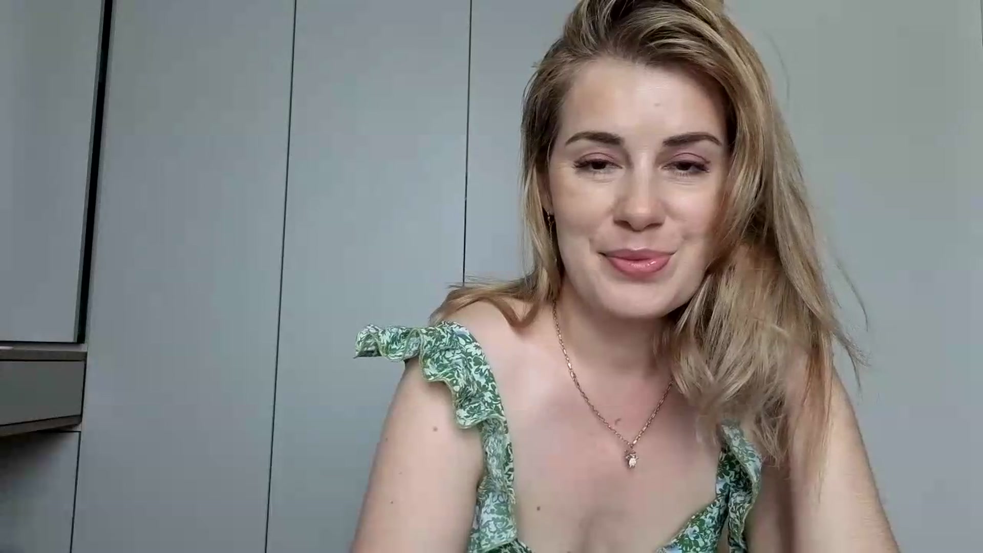 Gallery image thumbnail from PrettyWomen31's myfreecams stream on, 06/22/2026, 08:17 image 7 of 20