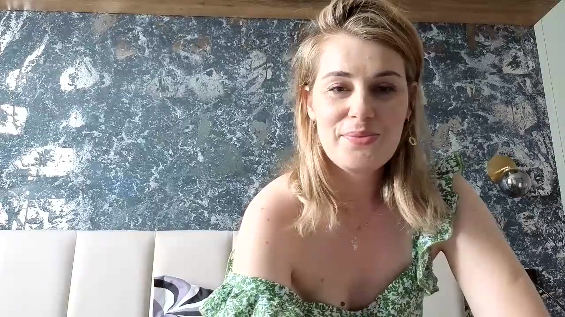 Gallery image thumbnail from PrettyWomen31's myfreecams stream on, 06/22/2026, 09:33 image 16 of 20