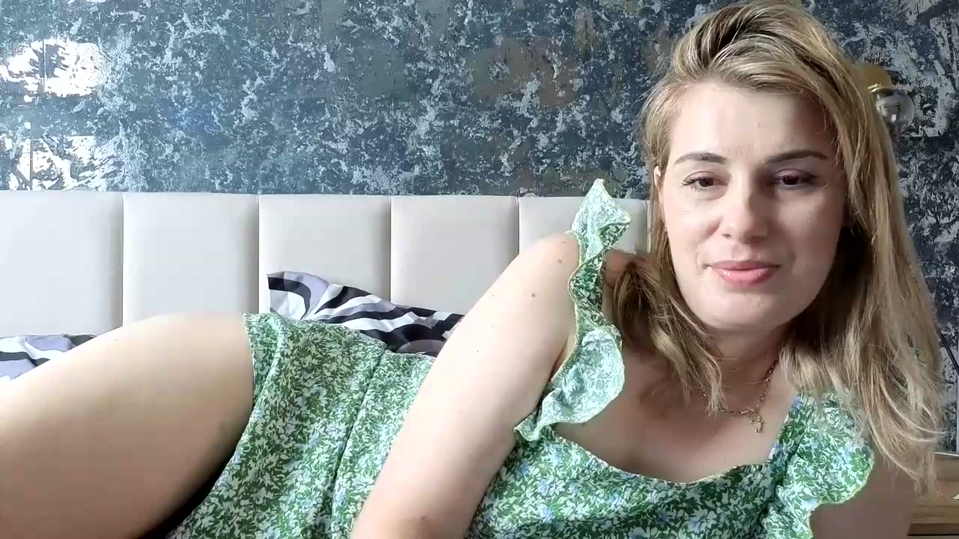 Gallery image thumbnail from PrettyWomen31's myfreecams stream on, 06/22/2026, 09:33 image 8 of 20