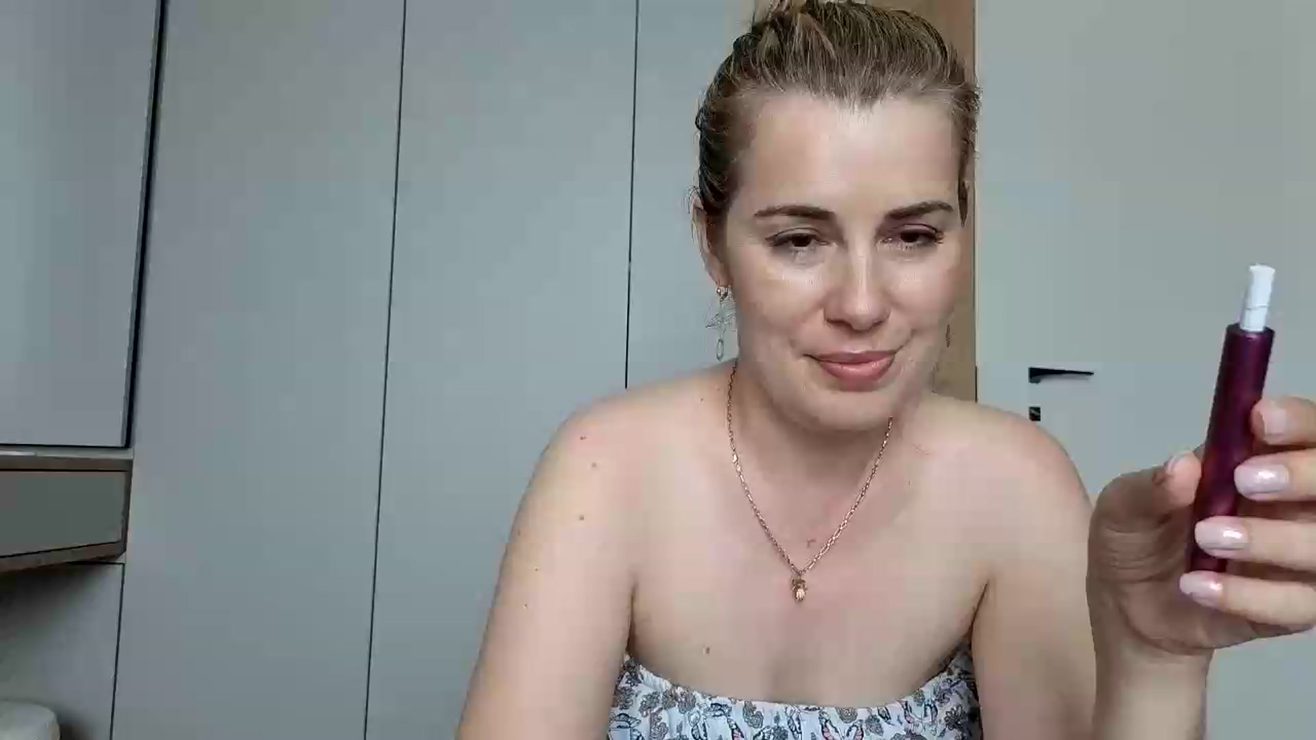 Gallery image thumbnail from PrettyWomen31's myfreecams stream on, 06/23/2026, 09:16 image 1 of 20