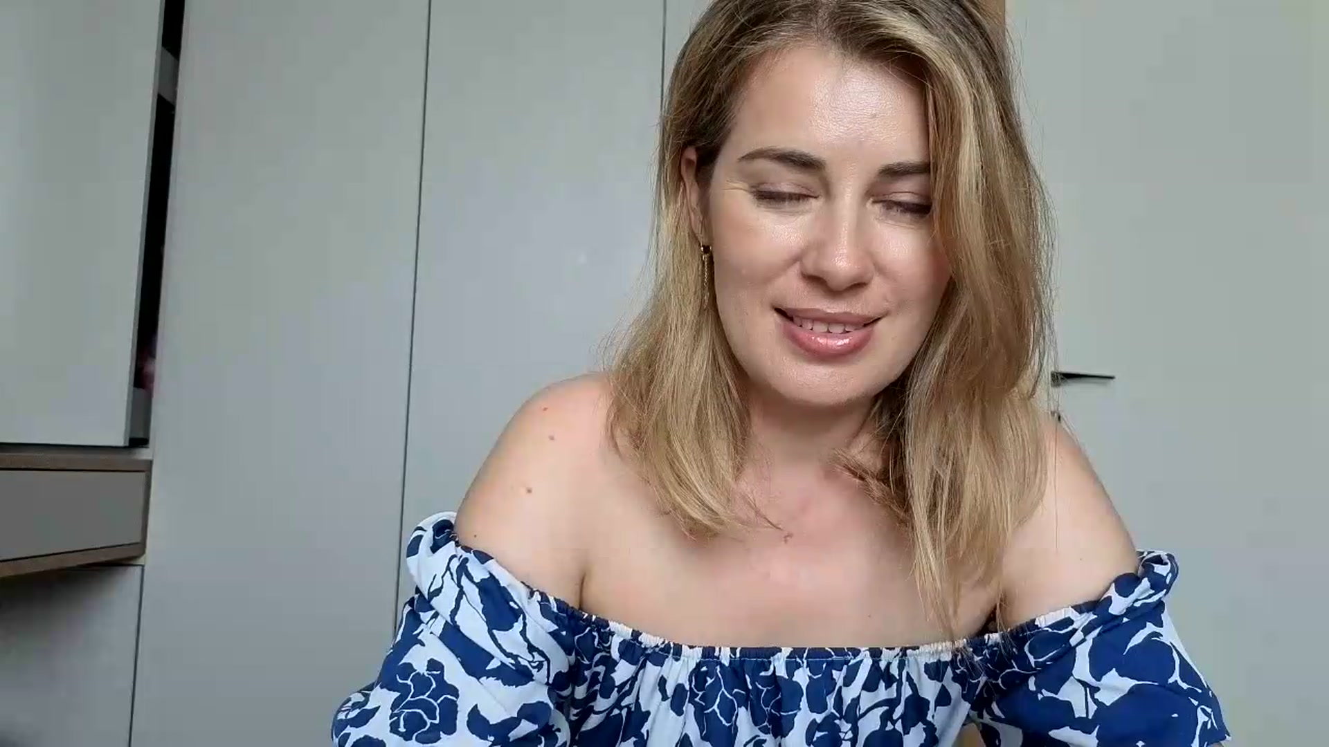 Gallery image thumbnail from PrettyWomen31's myfreecams stream on, 07/20/2026, 06:14 image 7 of 20
