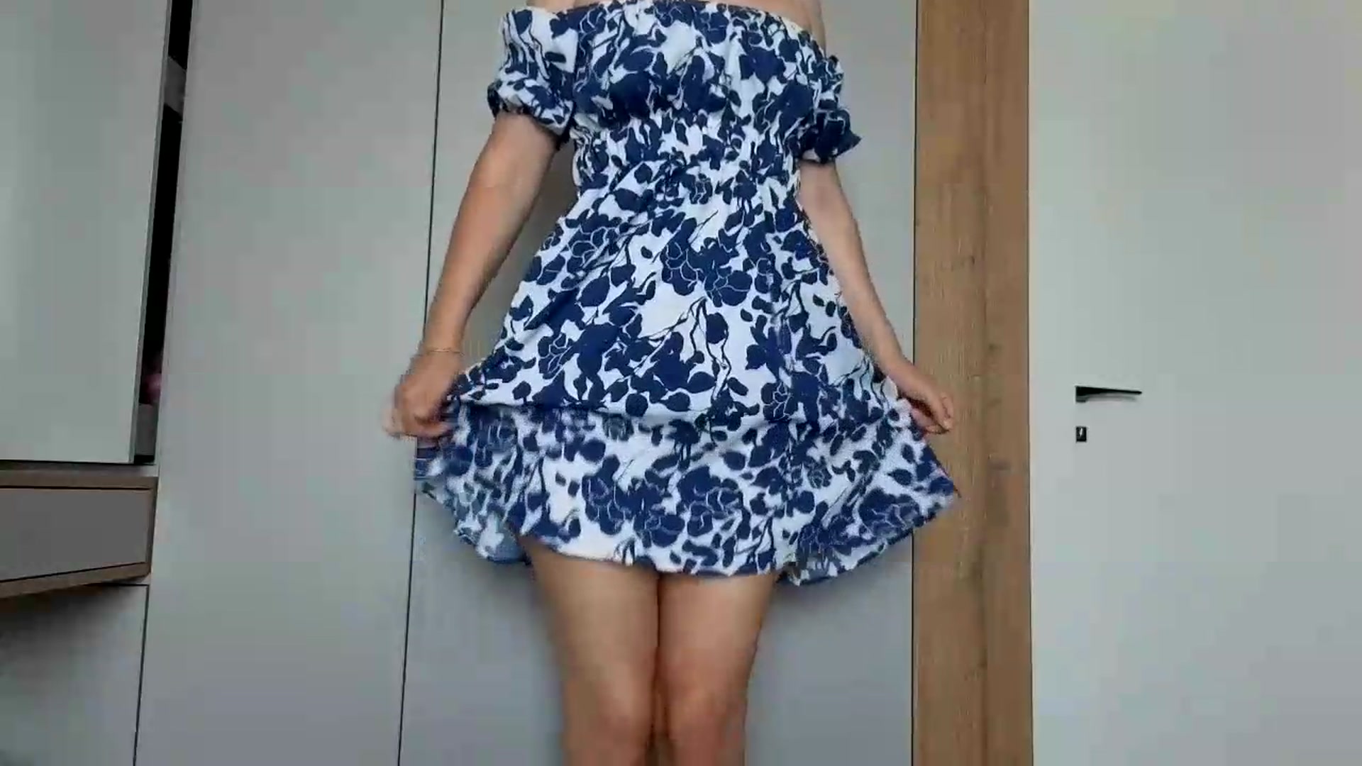 Gallery image thumbnail from PrettyWomen31's myfreecams stream on, 07/20/2026, 06:14 image 17 of 20