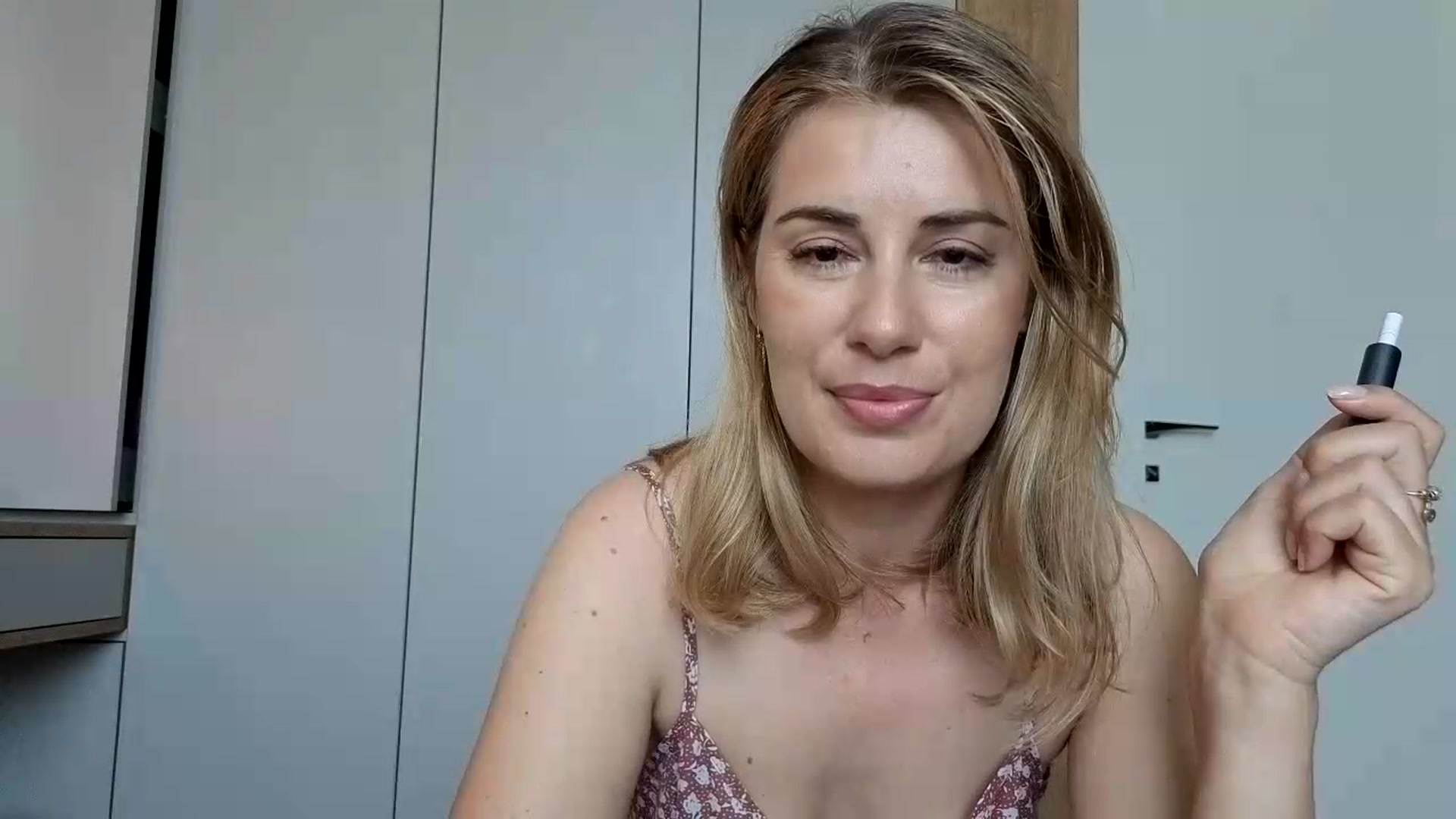 Gallery image thumbnail from PrettyWomen31's myfreecams stream on, 07/28/2026, 08:29 image 2 of 20