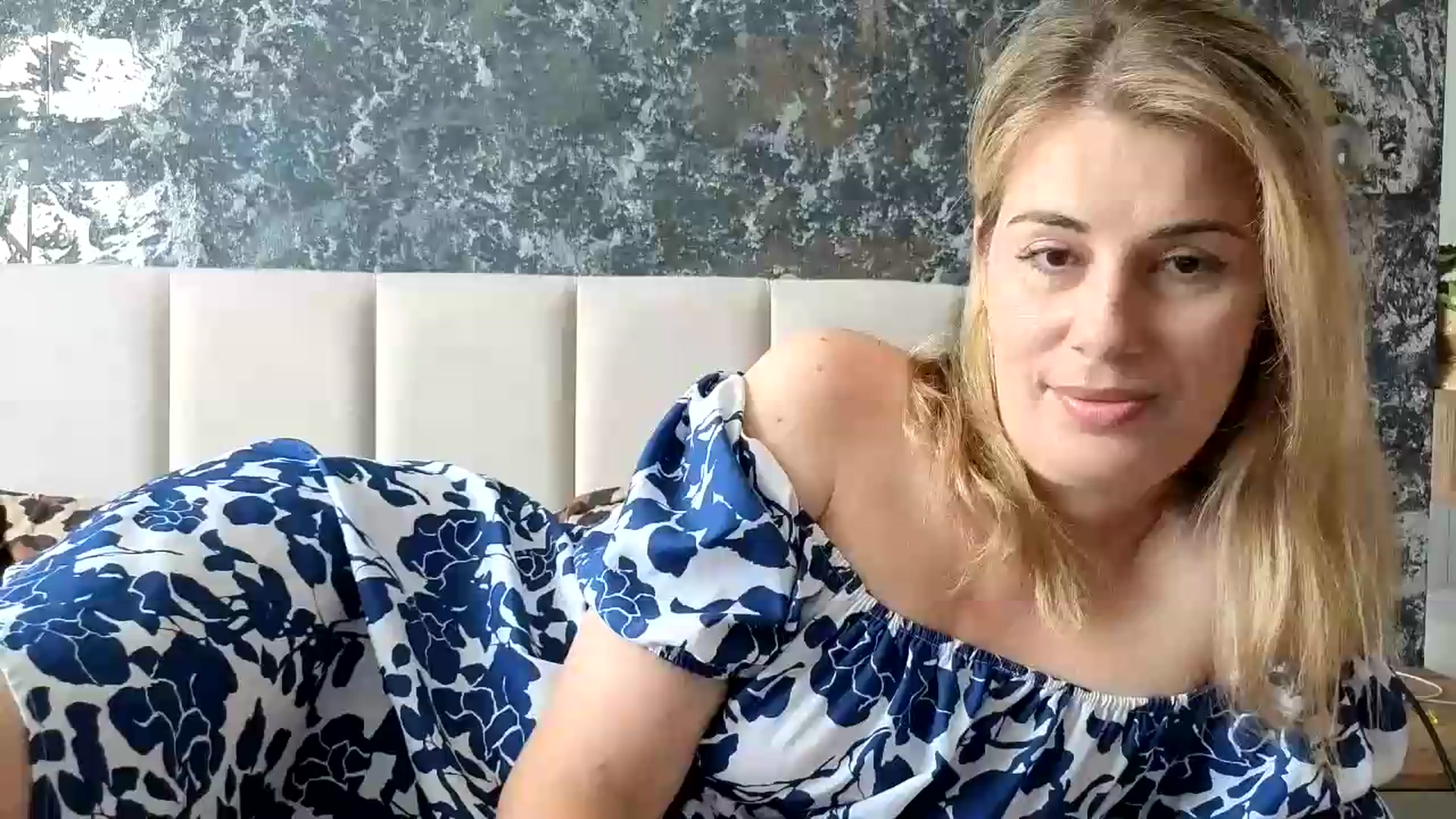 Gallery image thumbnail from PrettyWomen31's myfreecams stream on, 07/30/2026, 08:03 image 1 of 20
