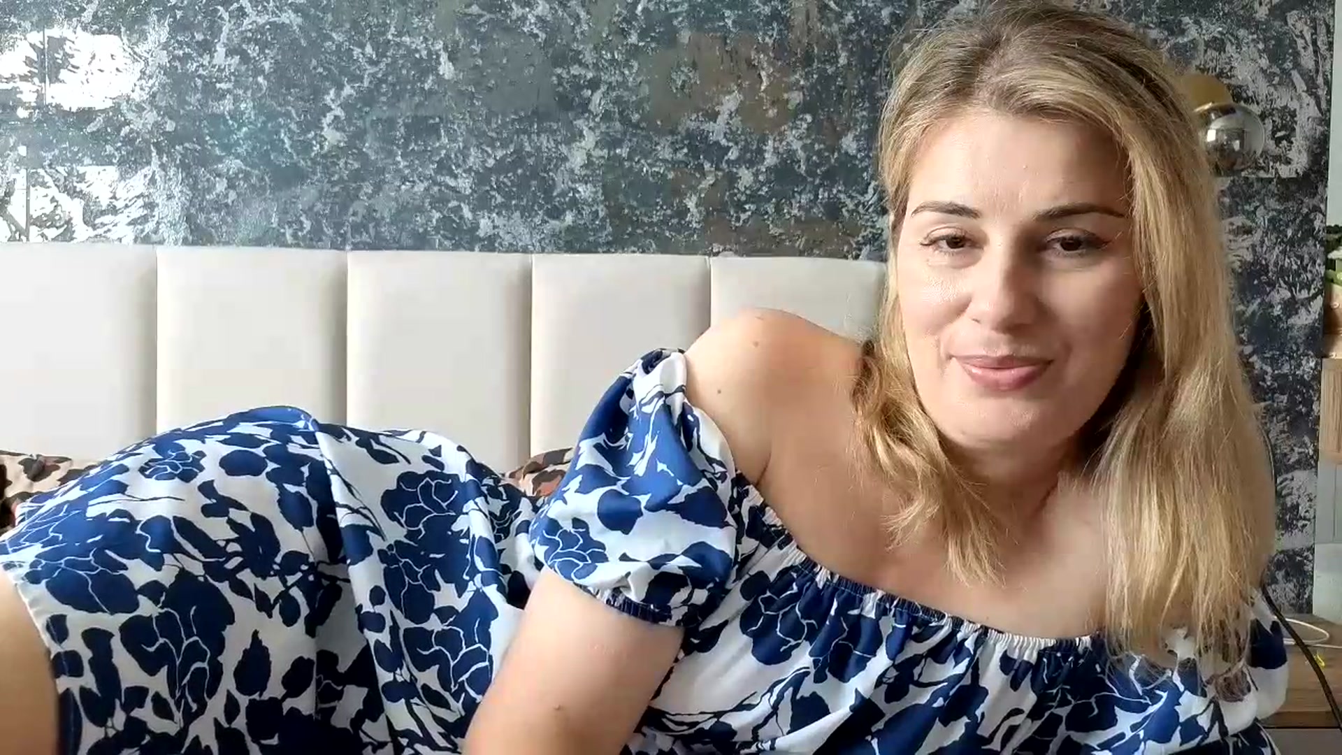 Gallery image thumbnail from PrettyWomen31's myfreecams stream on, 07/30/2026, 08:03 image 8 of 20