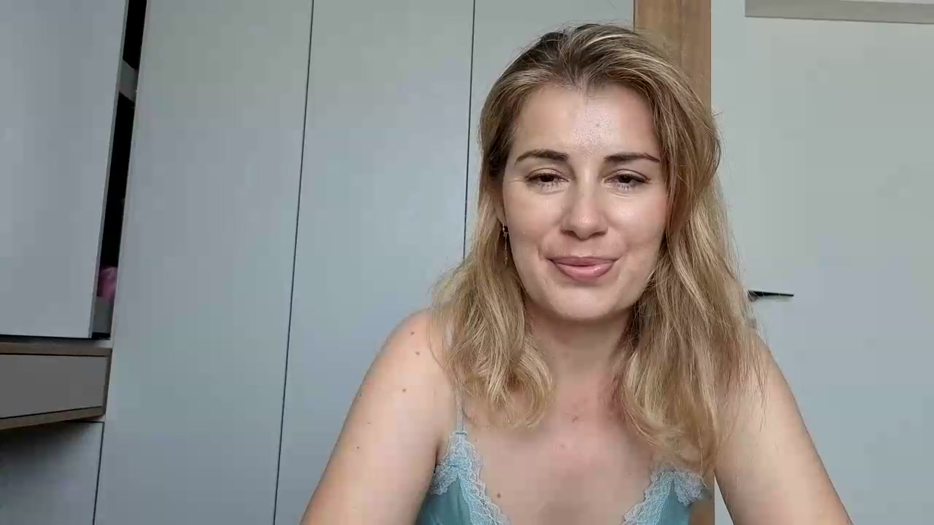 Gallery image thumbnail from PrettyWomen31's myfreecams stream on, 08/03/2026, 07:31 image 8 of 20