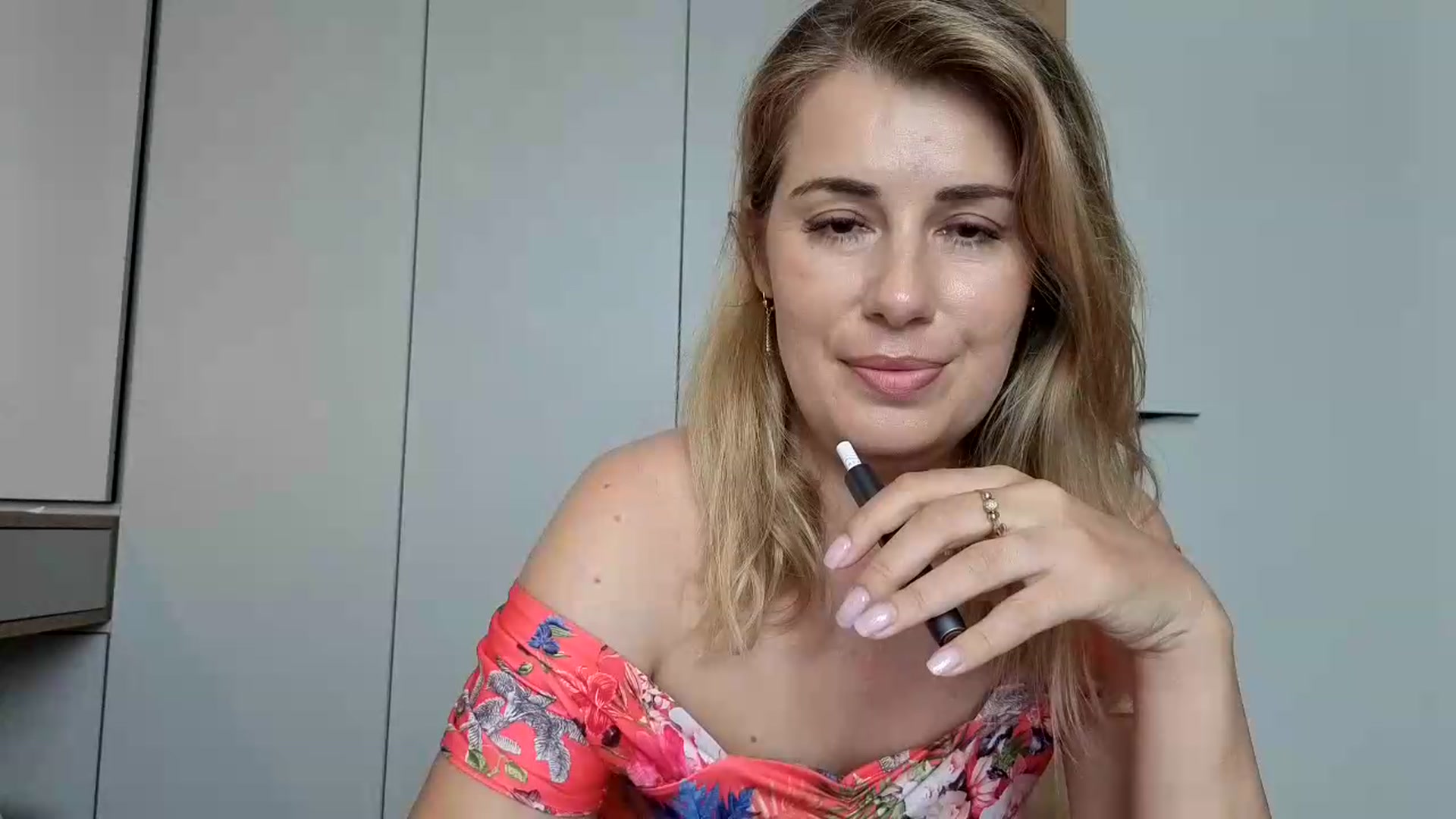 Gallery image thumbnail from PrettyWomen31's myfreecams stream on, 08/25/2026, 08:43 image 5 of 20