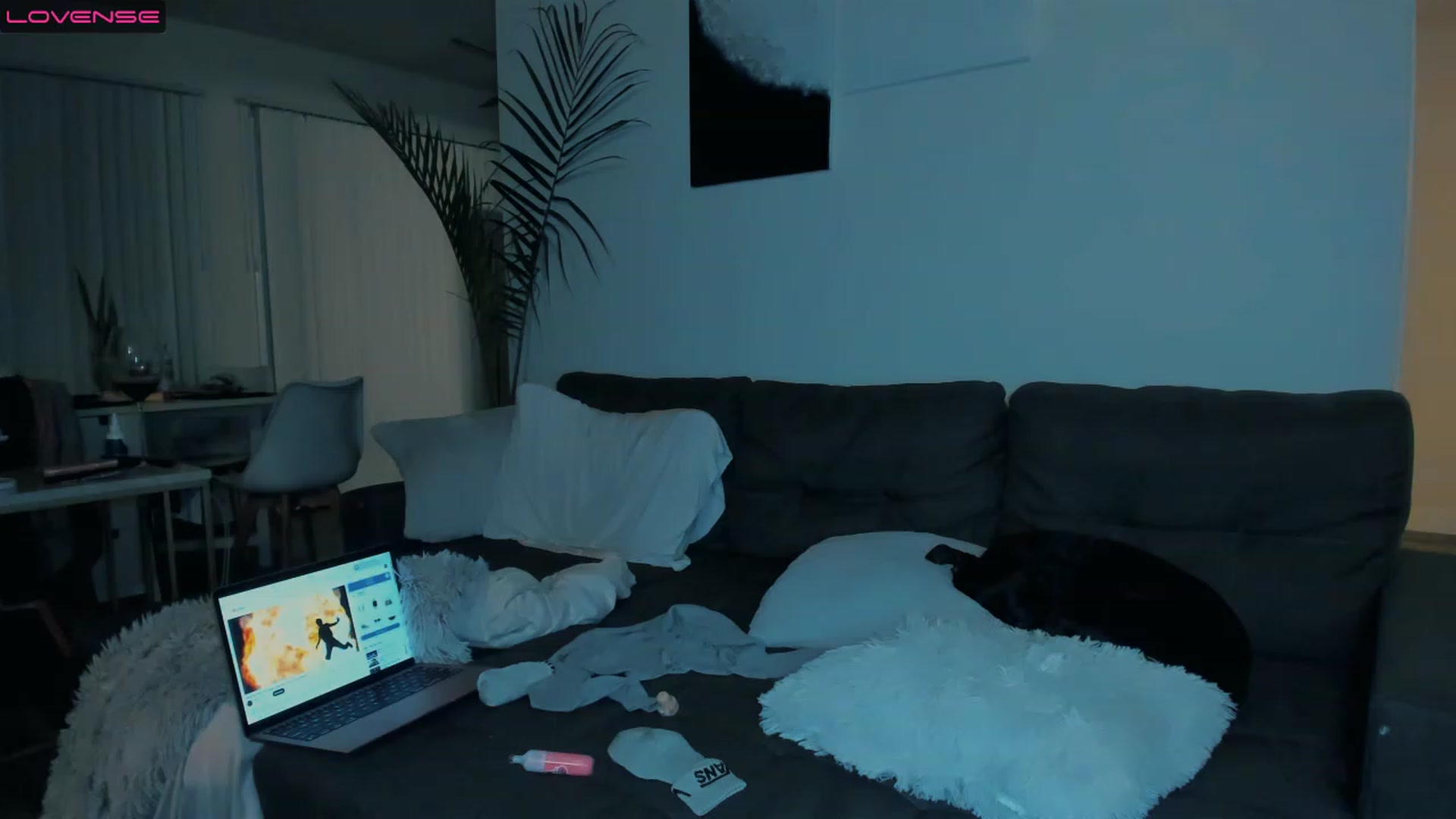 Gallery image thumbnail from PrettyX0Kat's myfreecams stream on, 04/01/2023, 06:29 image 14 of 20