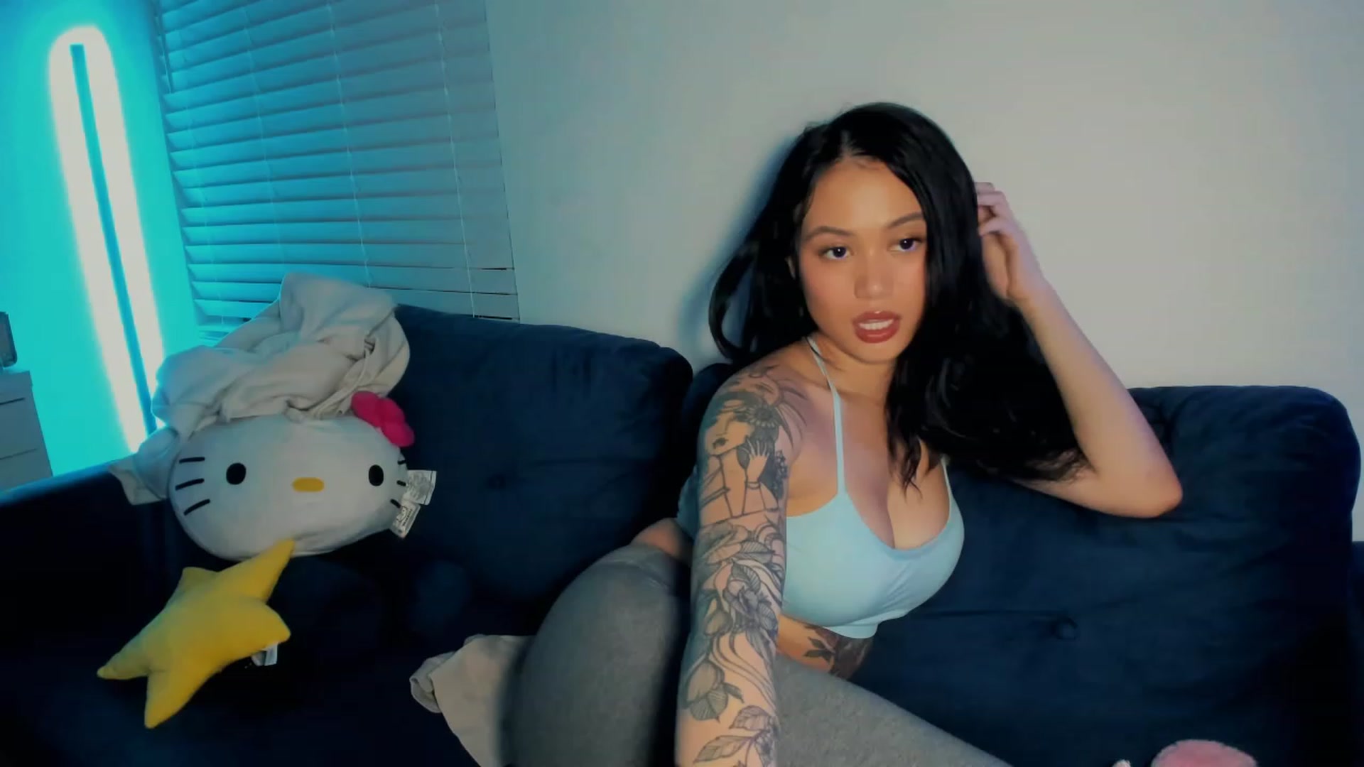 Gallery image thumbnail from PrettyX0Kat's myfreecams stream on, 05/04/2023, 05:03 image 14 of 20