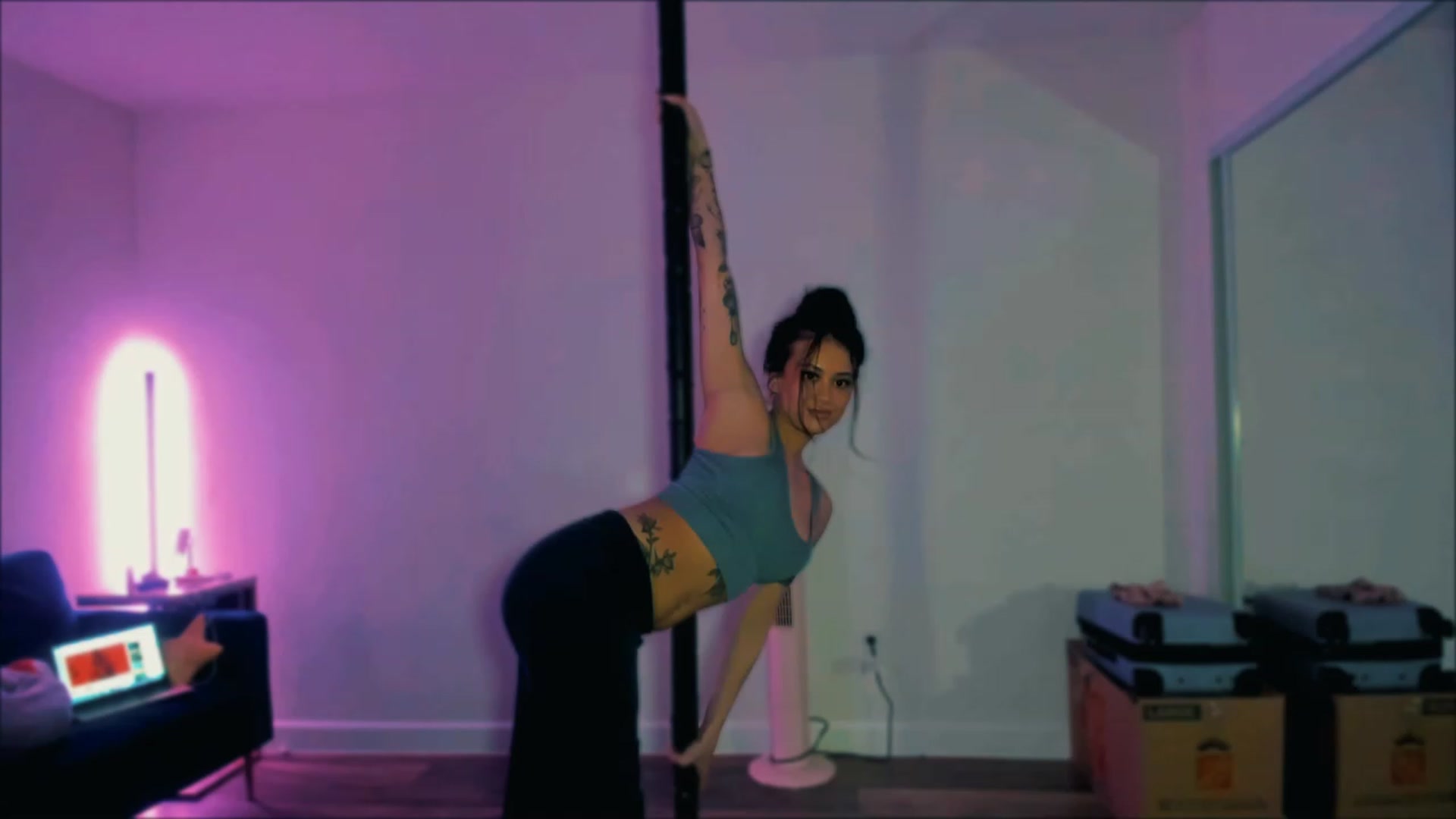 Gallery image thumbnail from PrettyX0Kat's myfreecams stream on, 06/01/2023, 06:24 image 11 of 20