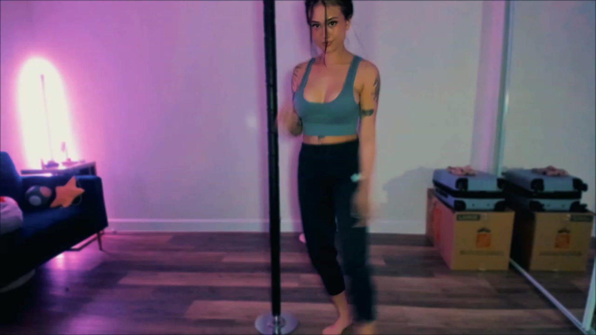 Gallery image thumbnail from PrettyX0Kat's myfreecams stream on, 06/01/2023, 06:24 image 13 of 20