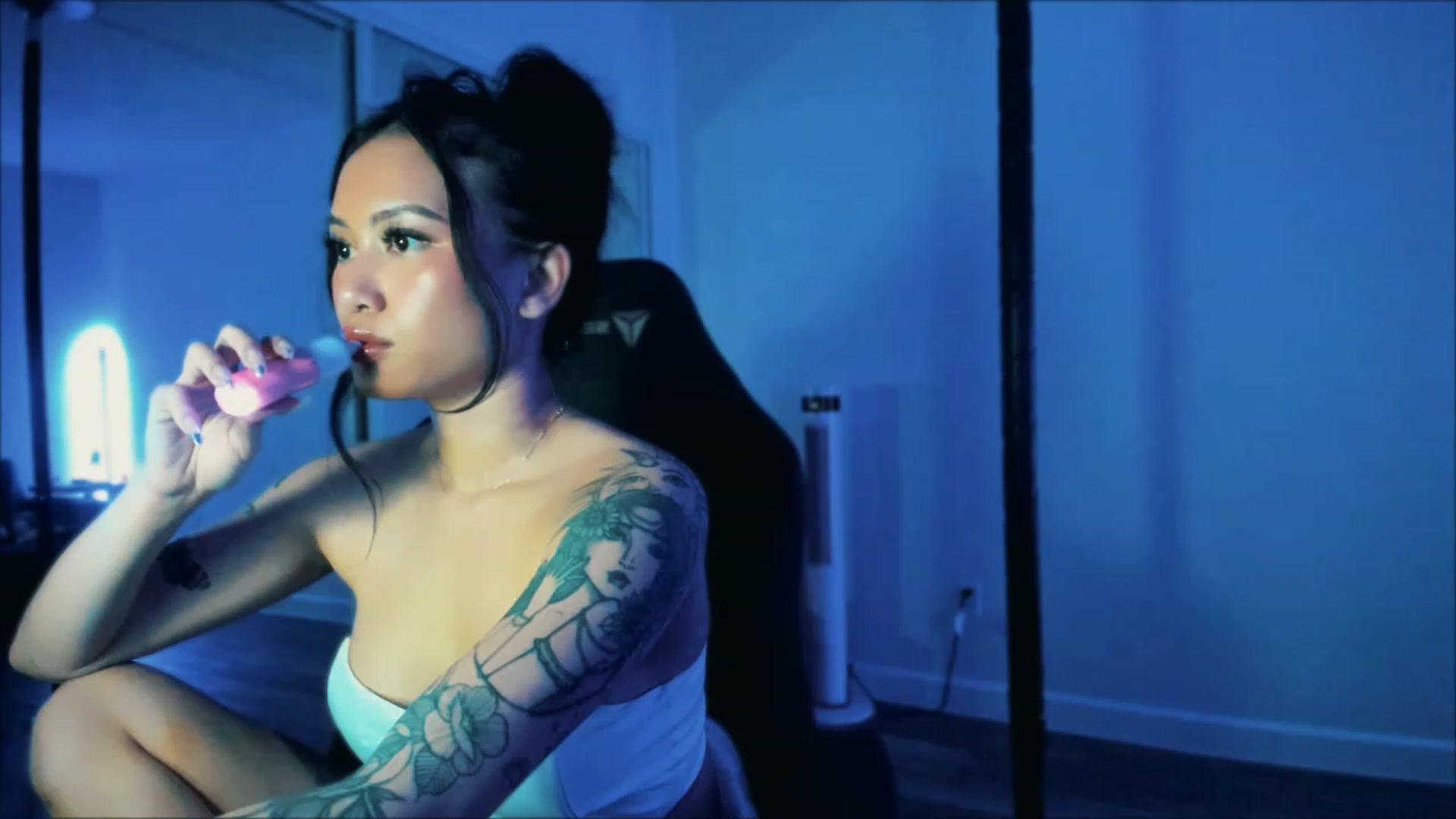 Gallery image thumbnail from PrettyX0Kat's myfreecams stream on, 06/08/2023, 06:16 image 1 of 20