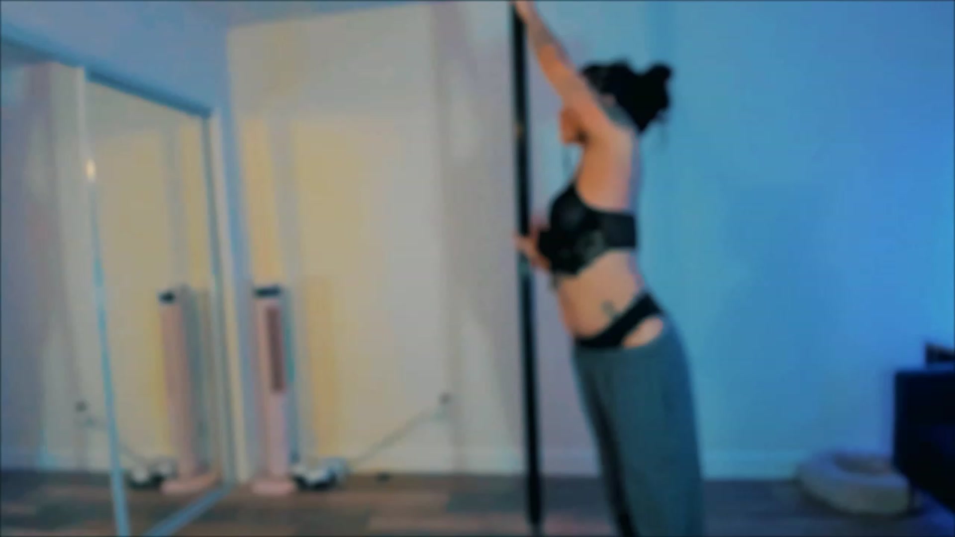 Gallery image thumbnail from PrettyX0Kat's myfreecams stream on, 06/15/2023, 03:40 image 3 of 20