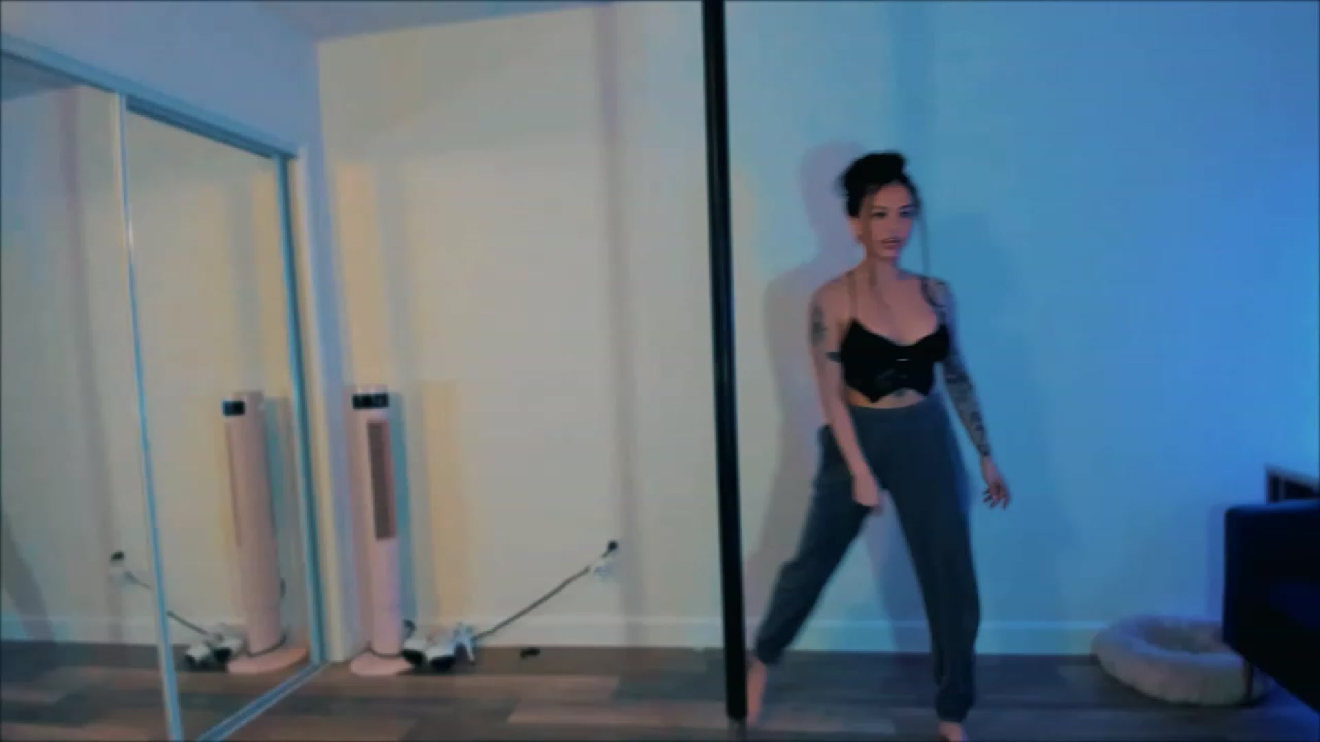 Gallery image thumbnail from PrettyX0Kat's myfreecams stream on, 06/15/2023, 03:40 image 1 of 20
