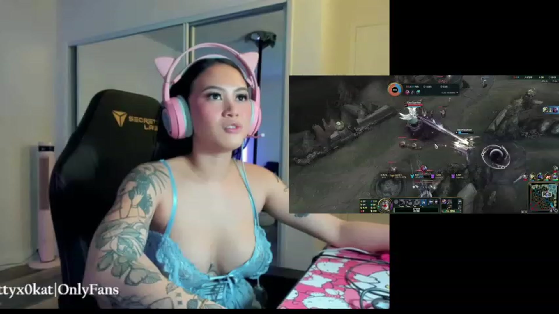 Gallery image thumbnail from PrettyX0Kat's myfreecams stream on, 06/24/2023, 02:31 image 9 of 20