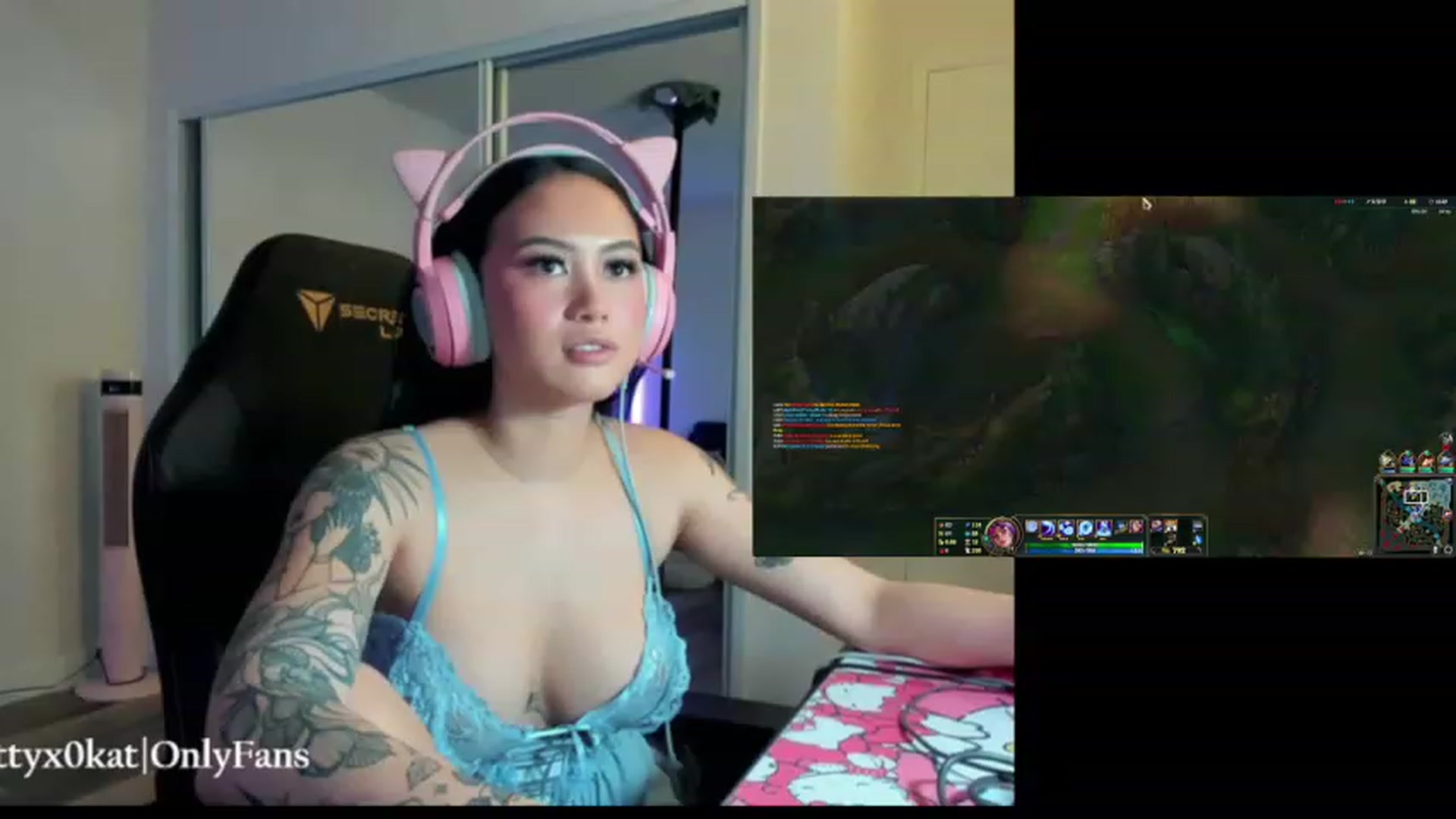 Gallery image thumbnail from PrettyX0Kat's myfreecams stream on, 06/24/2023, 02:31 image 10 of 20