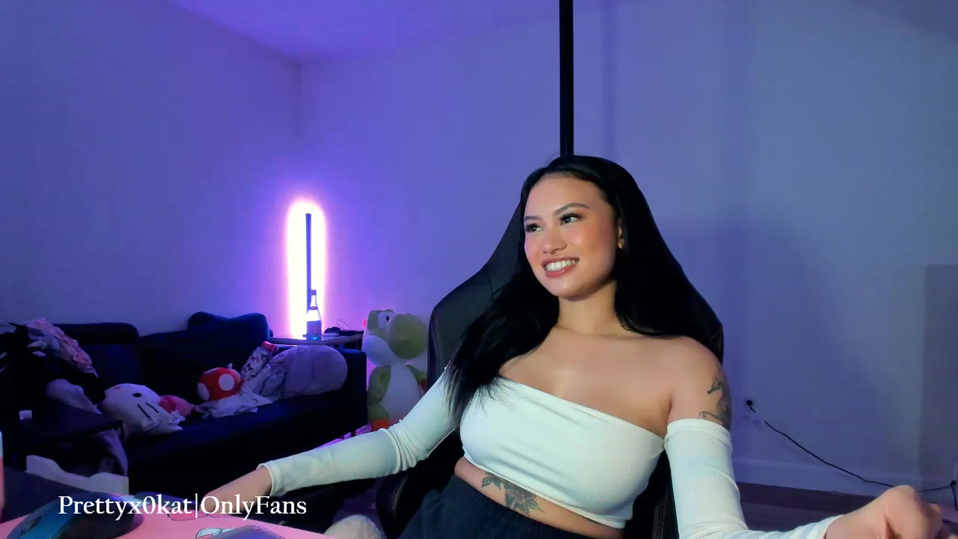 Gallery image thumbnail from PrettyX0Kat's myfreecams stream on, 07/07/2023, 03:47 image 8 of 20