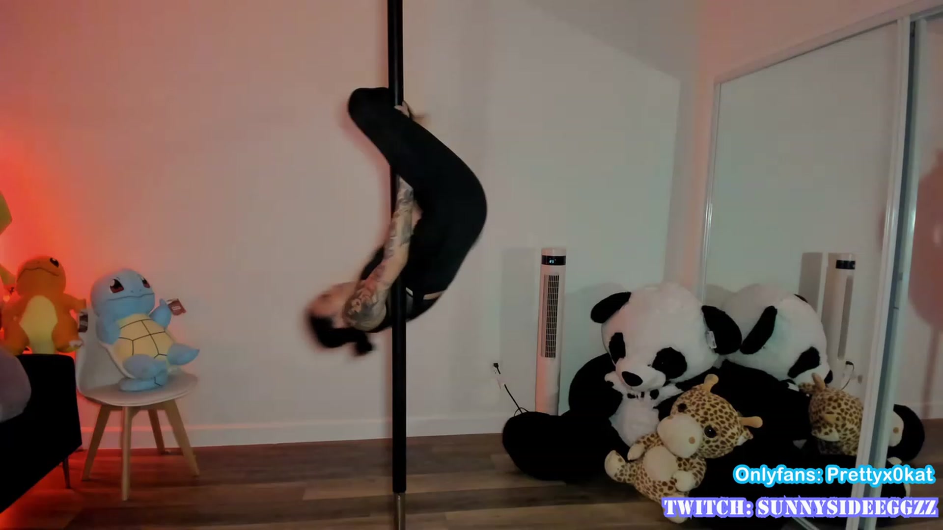 Gallery image thumbnail from PrettyX0Kat's myfreecams stream on, 07/20/2023, 06:00 image 19 of 20