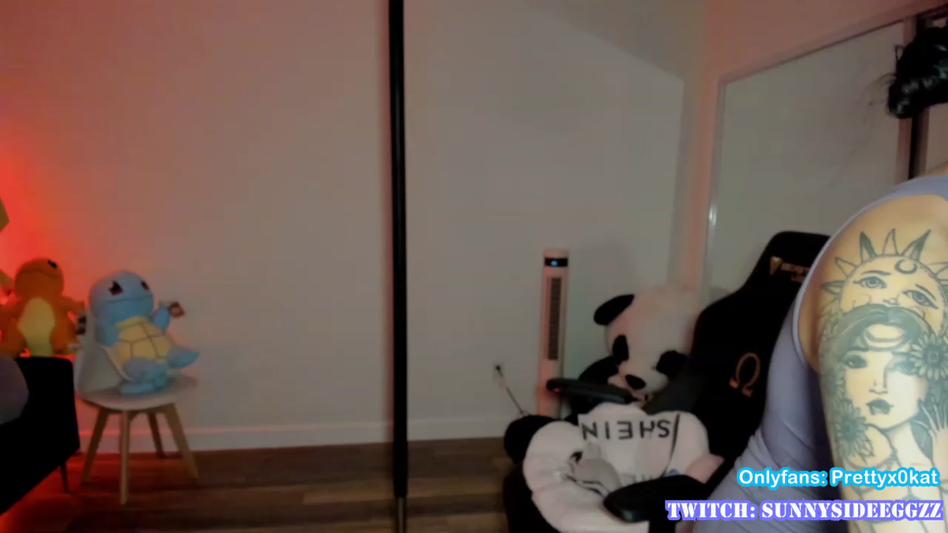 Gallery image thumbnail from PrettyX0Kat's myfreecams stream on, 07/20/2023, 06:12 image 2 of 20