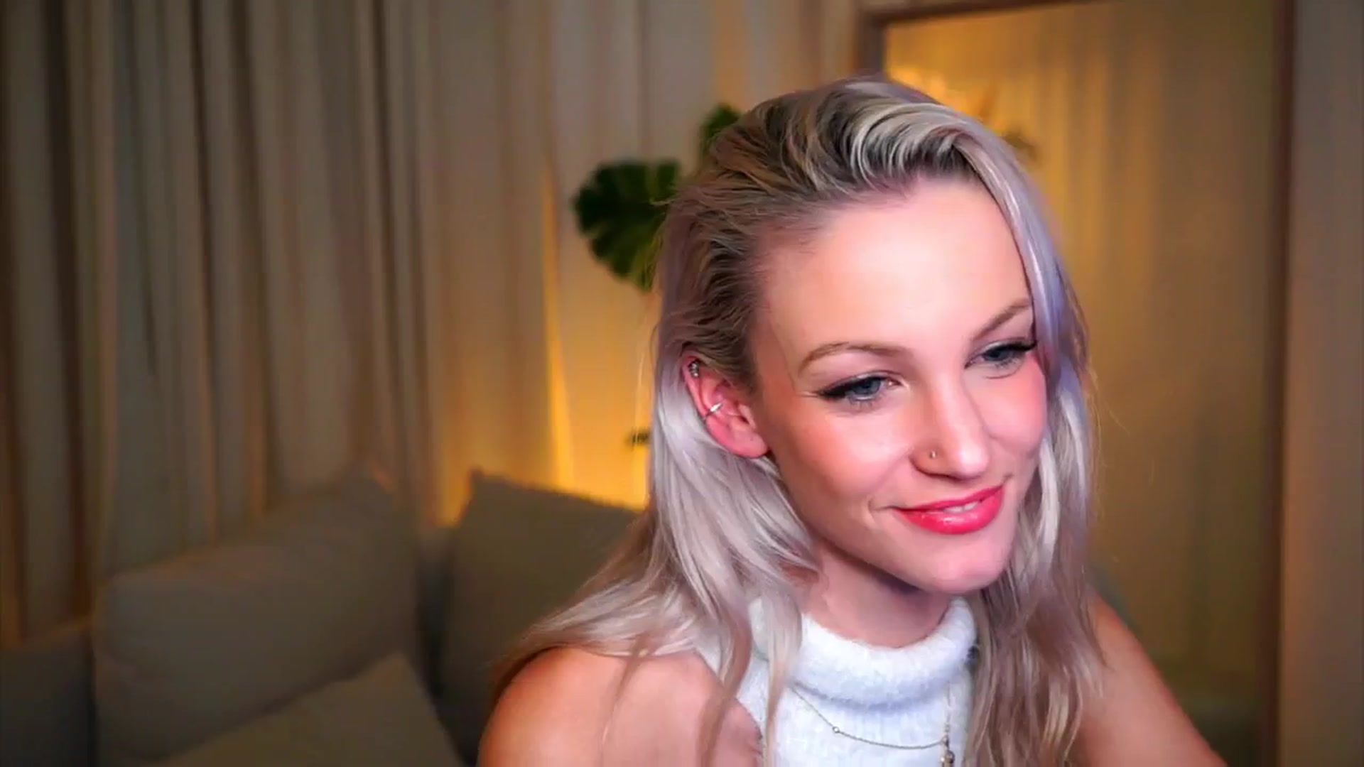 Gallery image thumbnail from Pretty_Choice's myfreecams stream on, 10/25/2025, 22:08 image 12 of 20