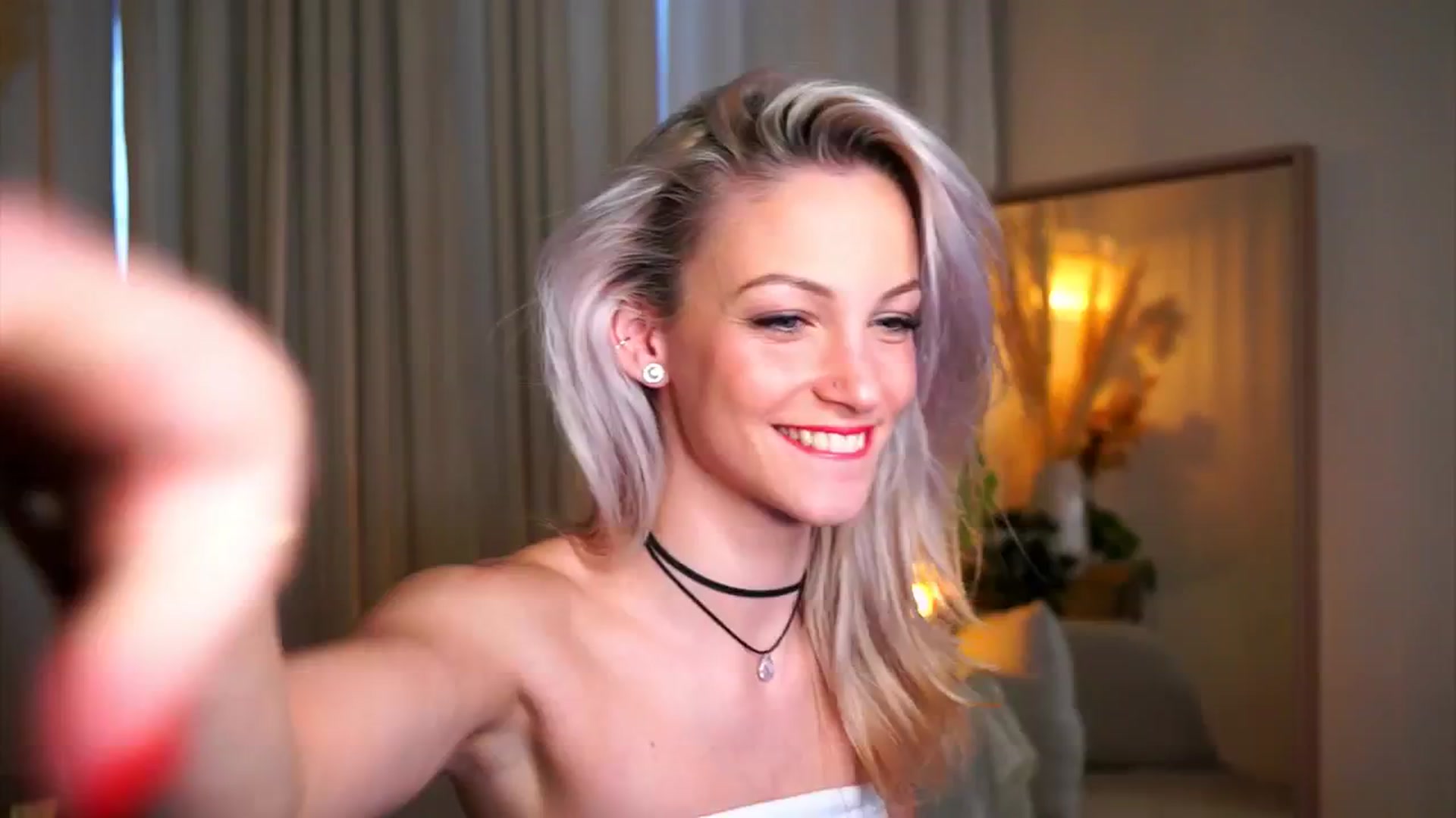 Gallery image thumbnail from Pretty_Choice's myfreecams stream on, 10/30/2025, 13:12 image 10 of 20
