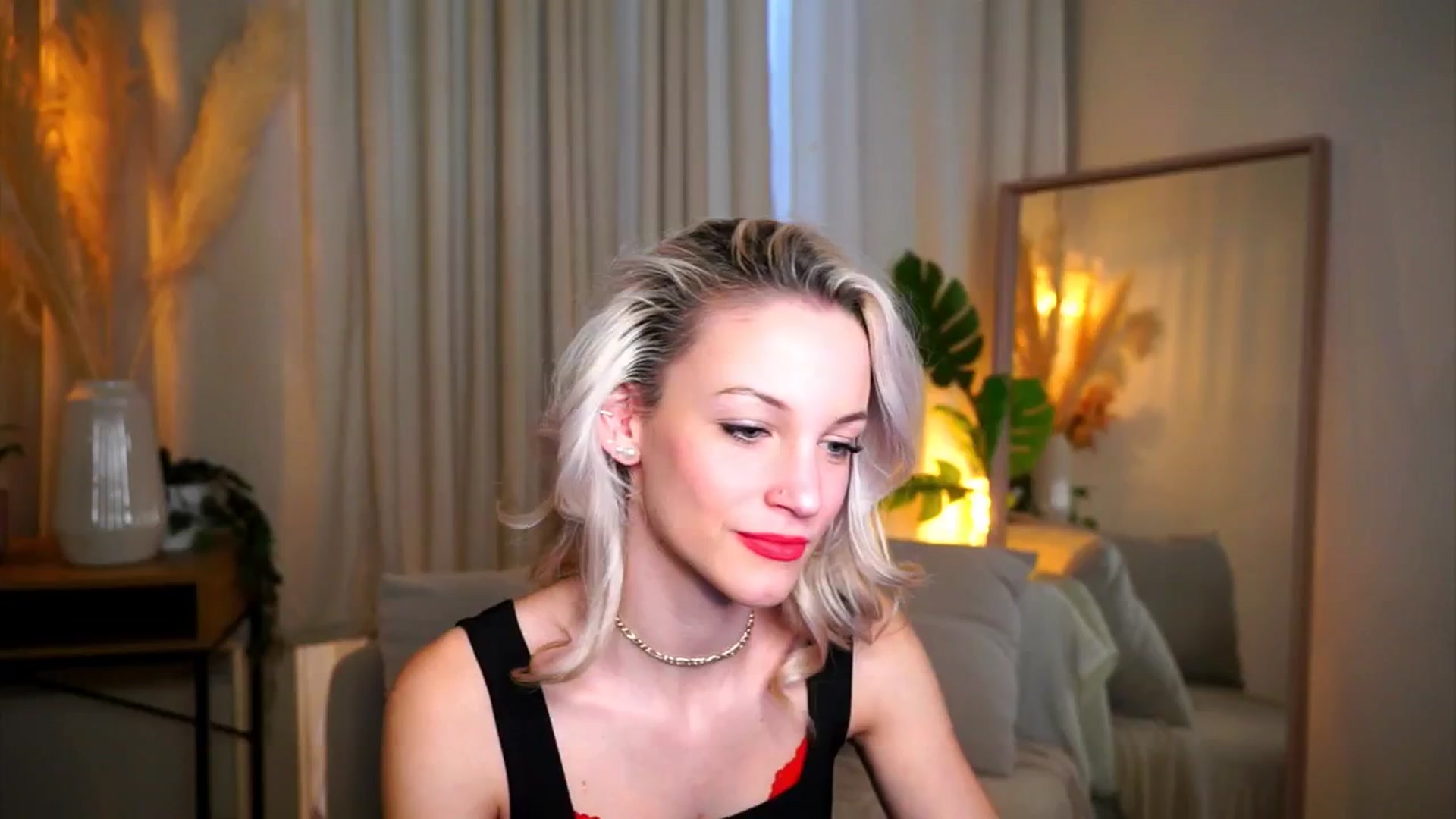 Gallery image thumbnail from Pretty_Choice's myfreecams stream on, 11/05/2025, 09:47 image 18 of 20