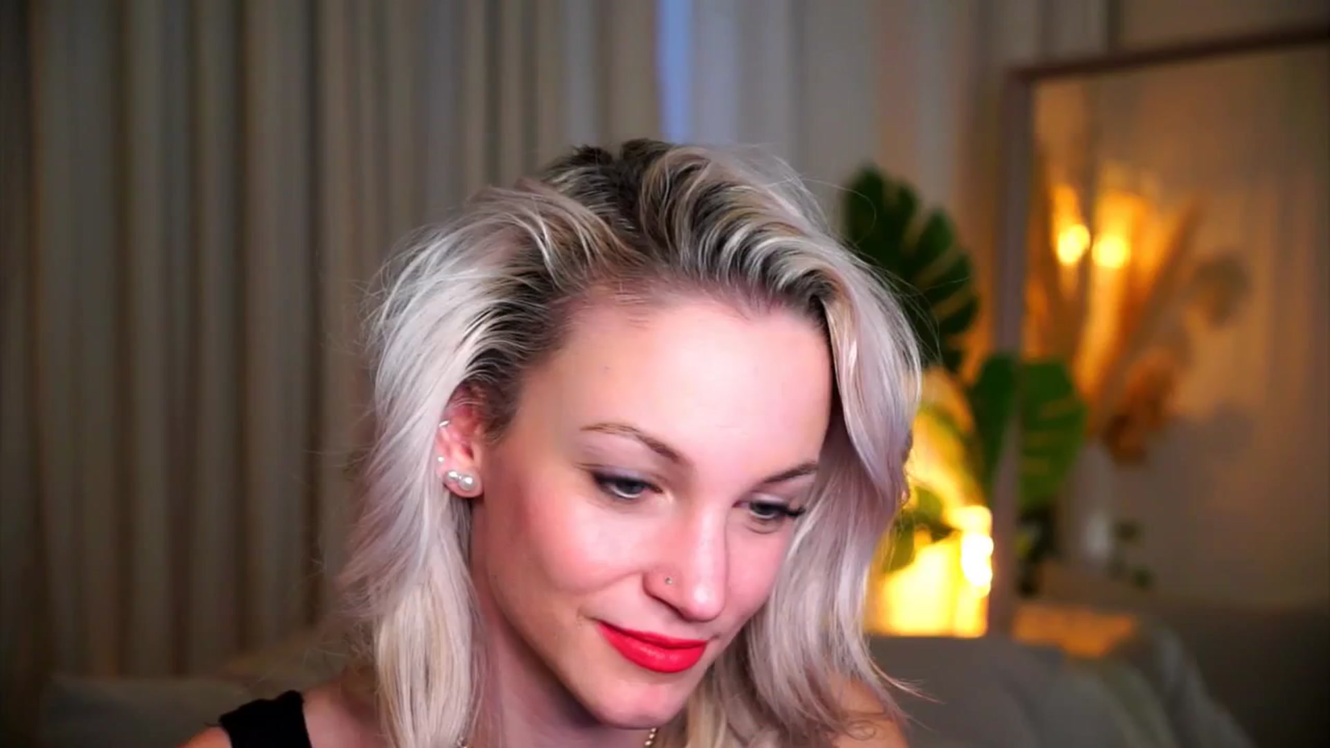 Gallery image thumbnail from Pretty_Choice's myfreecams stream on, 11/05/2025, 11:32 image 15 of 20