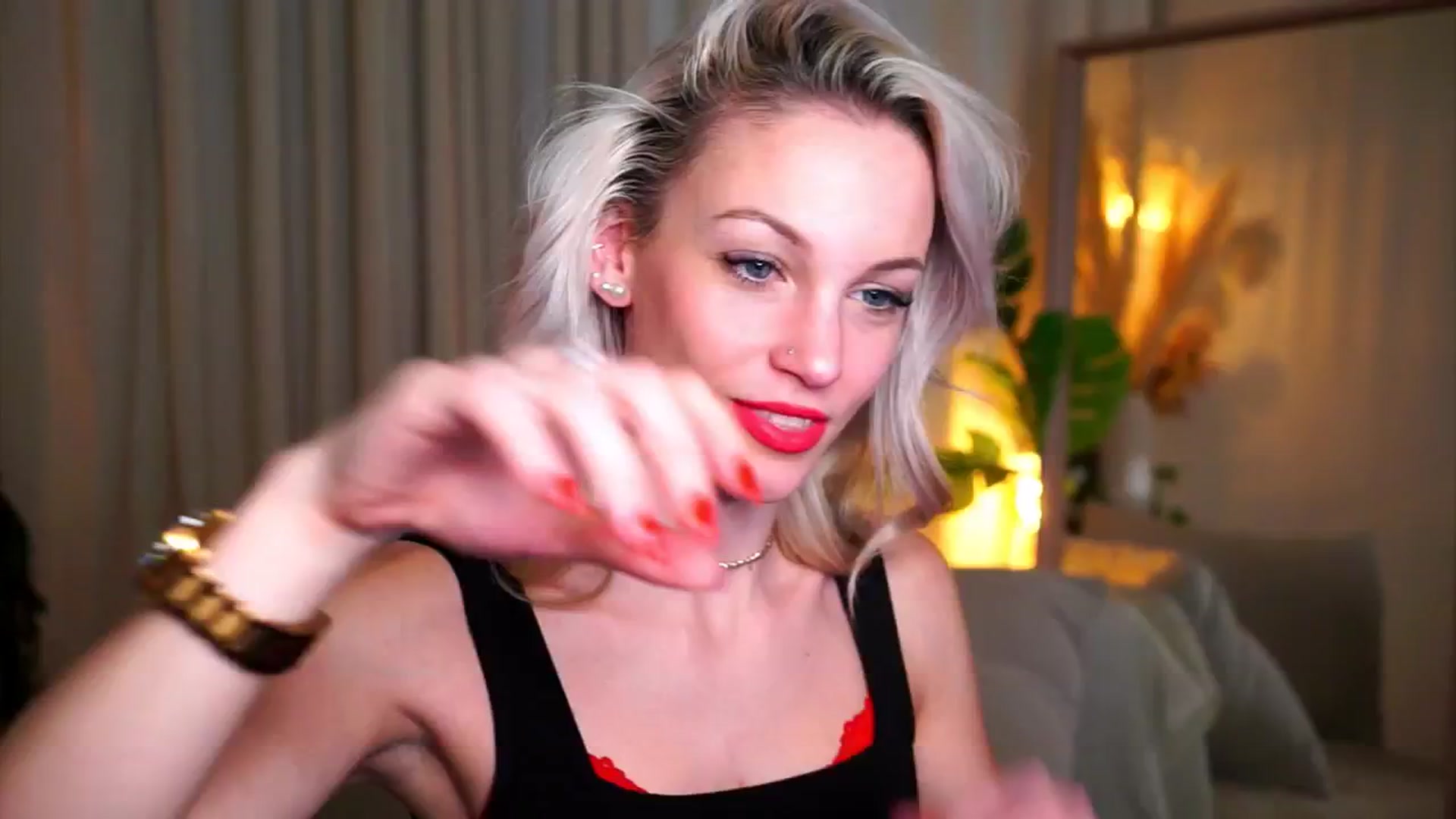 Gallery image thumbnail from Pretty_Choice's myfreecams stream on, 11/05/2025, 11:32 image 7 of 20