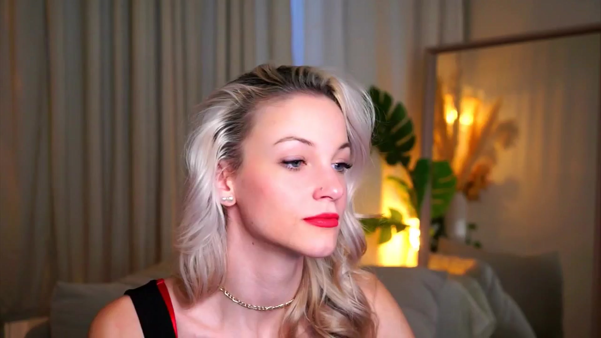 Gallery image thumbnail from Pretty_Choice's myfreecams stream on, 11/05/2025, 11:32 image 9 of 20