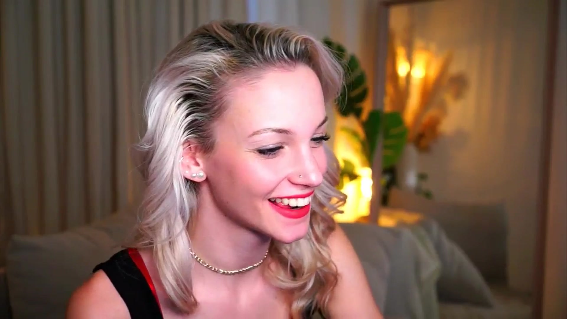 Gallery image thumbnail from Pretty_Choice's myfreecams stream on, 11/05/2025, 13:08 image 12 of 20
